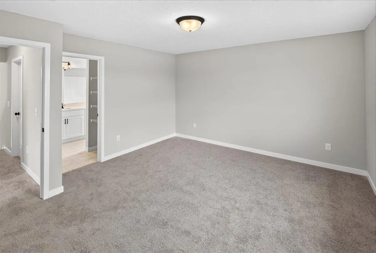 Photo 11 of 37546 Greenway Avenue