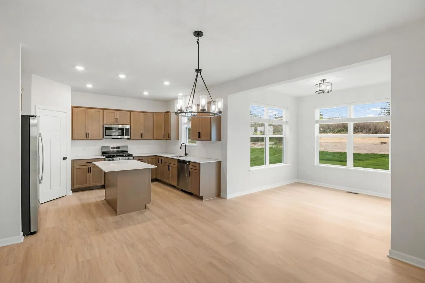Photo 2 of 15794 73rd Ne Court