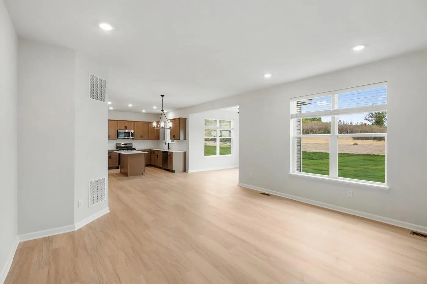 Photo 13 of 15794 73rd Ne Court
