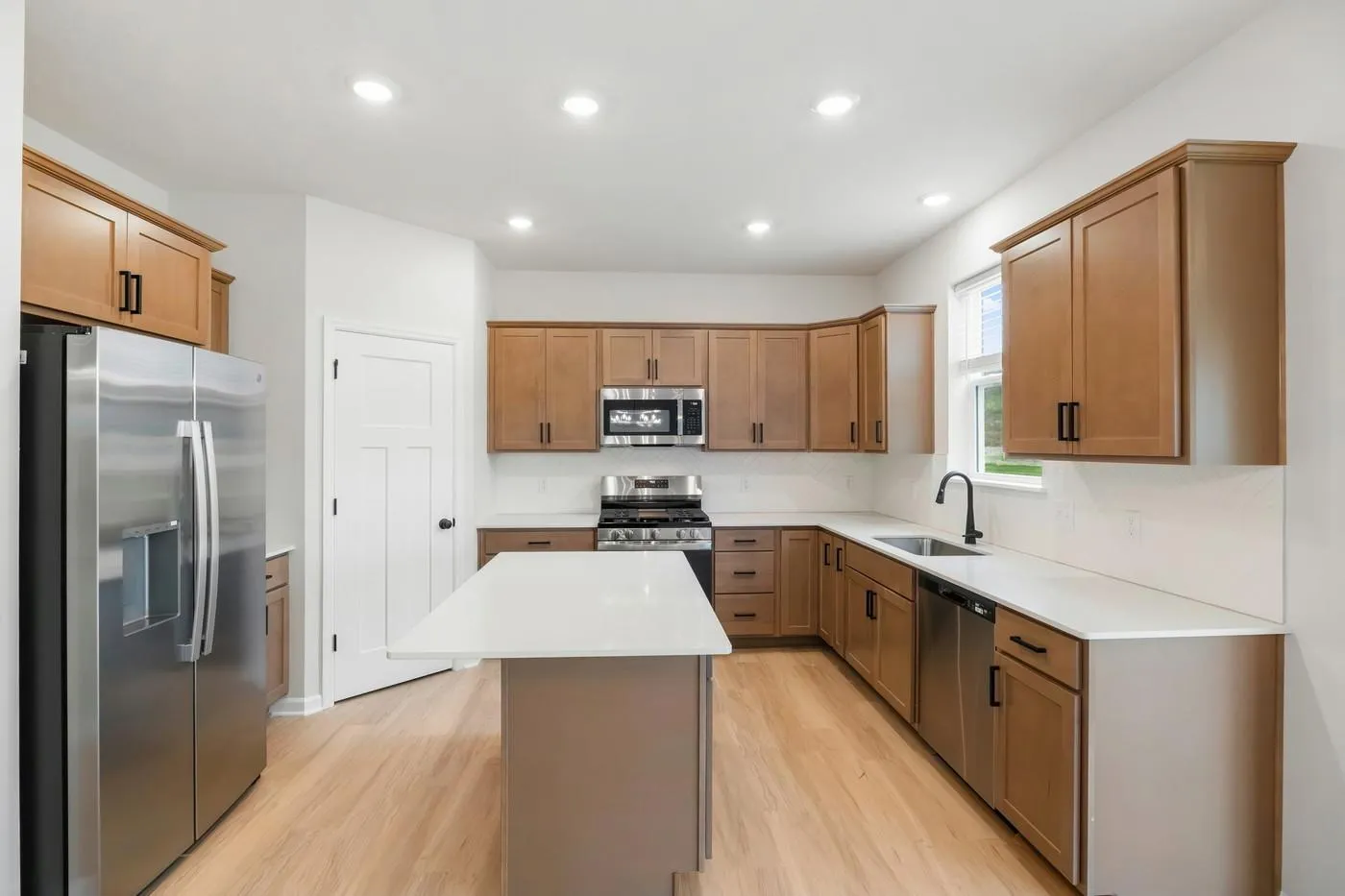 Photo 5 of 15794 73rd Ne Court