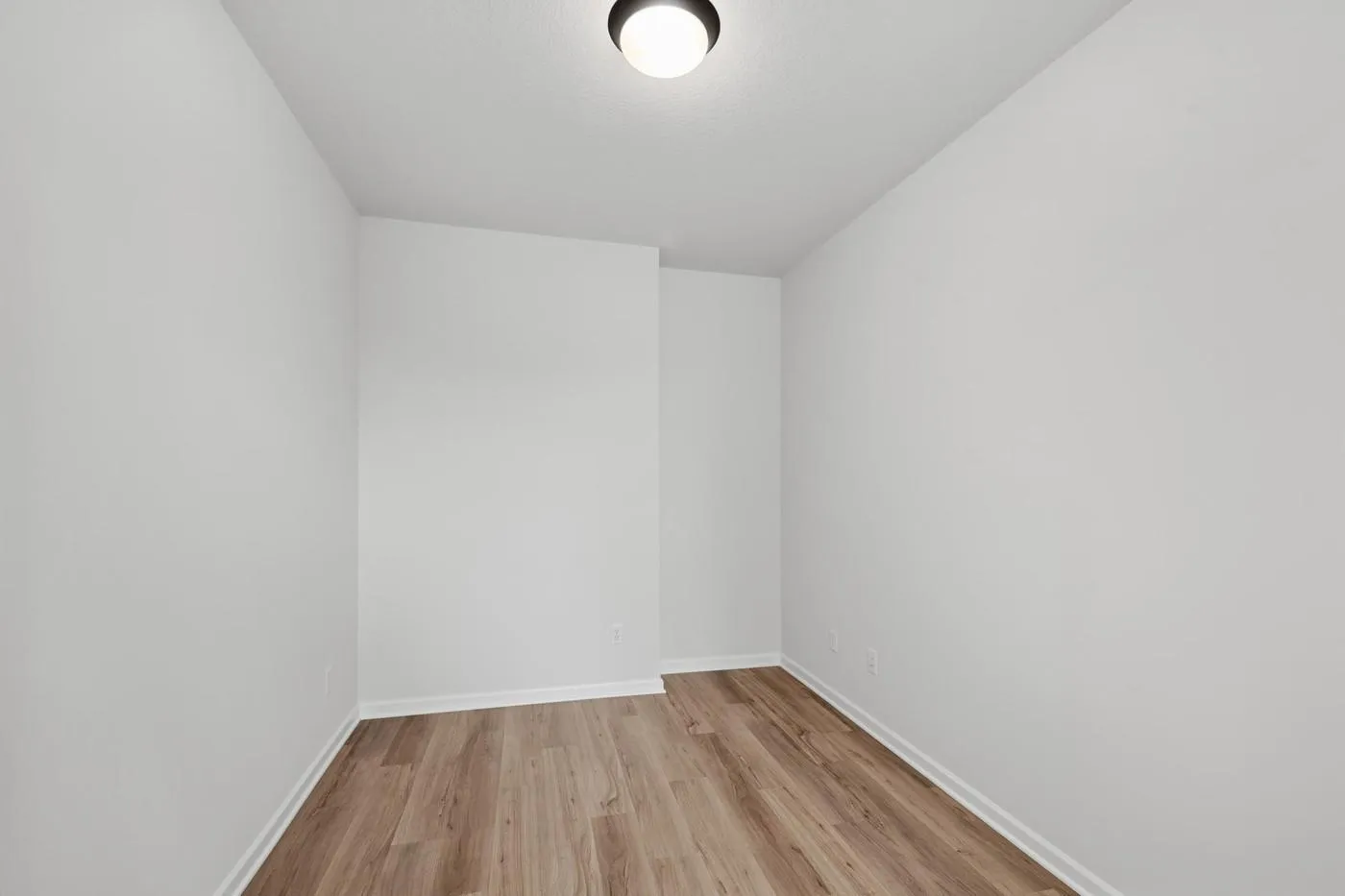 Photo 7 of 15809 73rd Ne Court