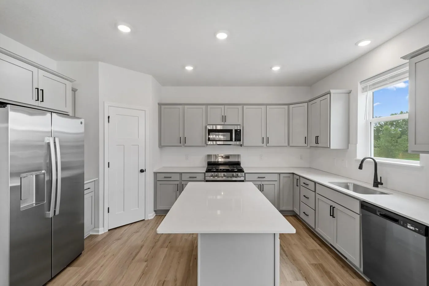 Photo 9 of 15809 73rd Ne Court