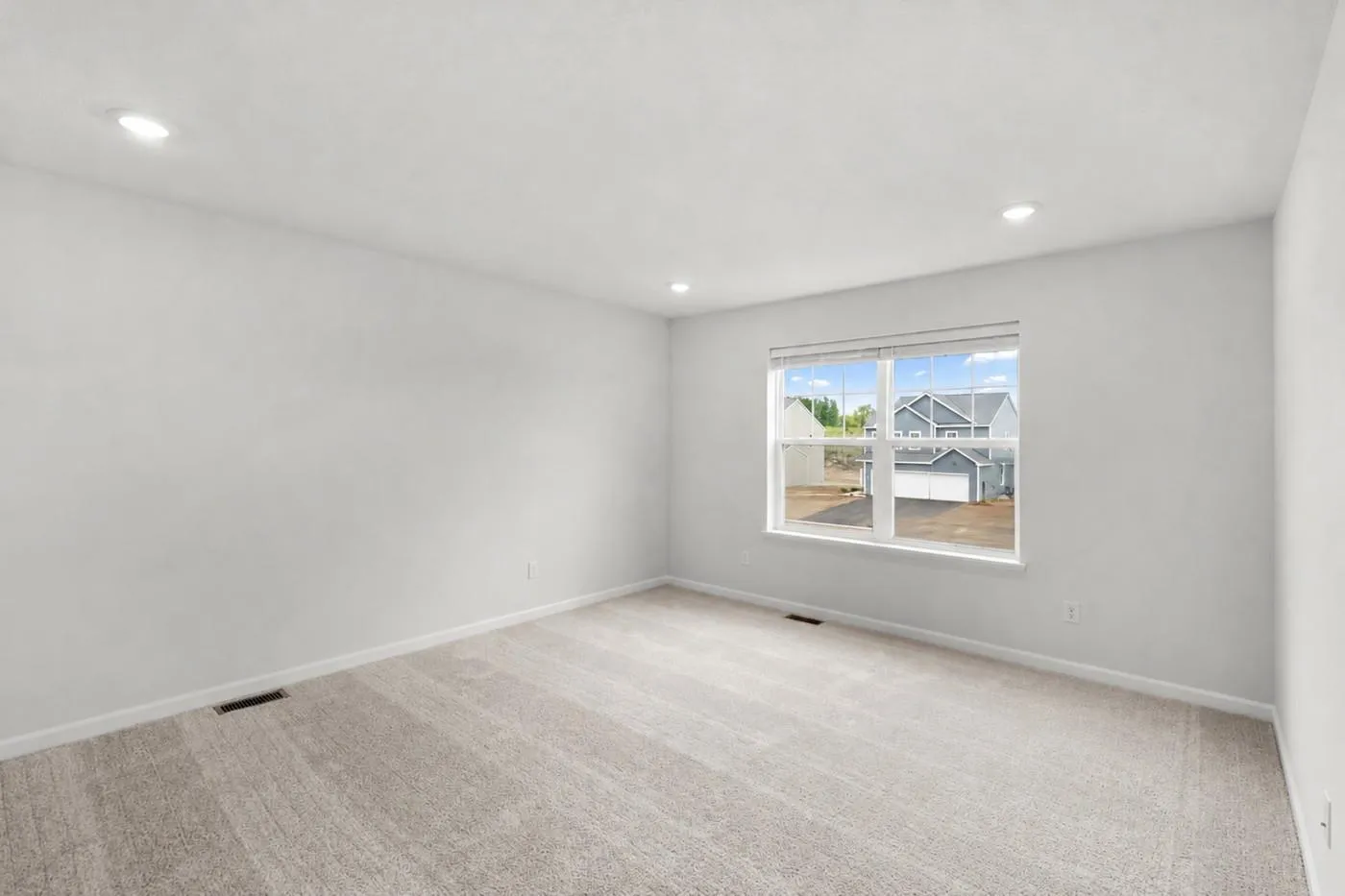 Photo 11 of 15809 73rd Ne Court