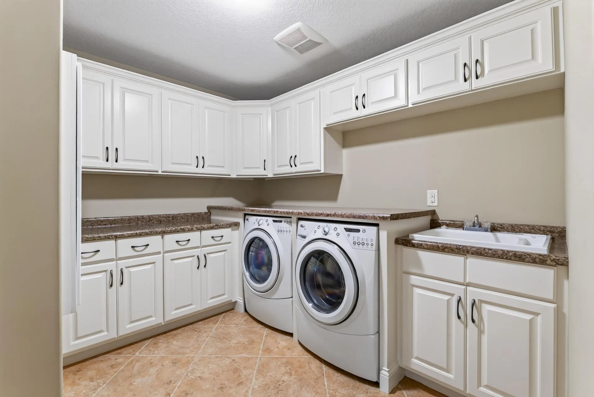 Photo 62 of 2635 Nathan N Lane
