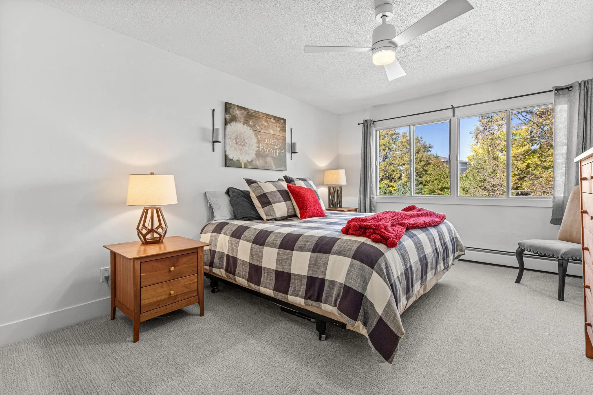 Photo 11 of 205 Barry S Avenue Unit 311