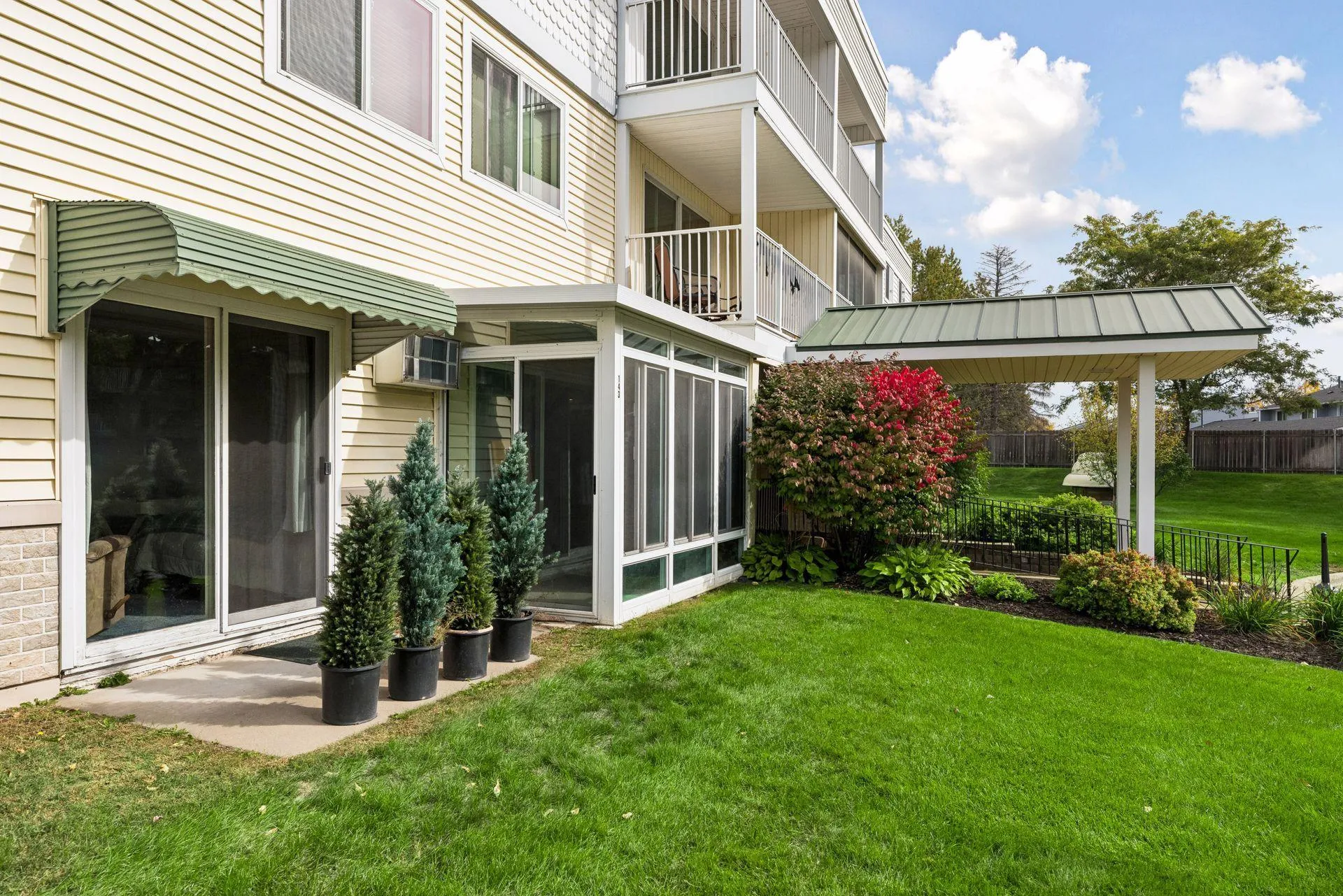 Photo 15 of 130 Demont E Avenue Unit 144