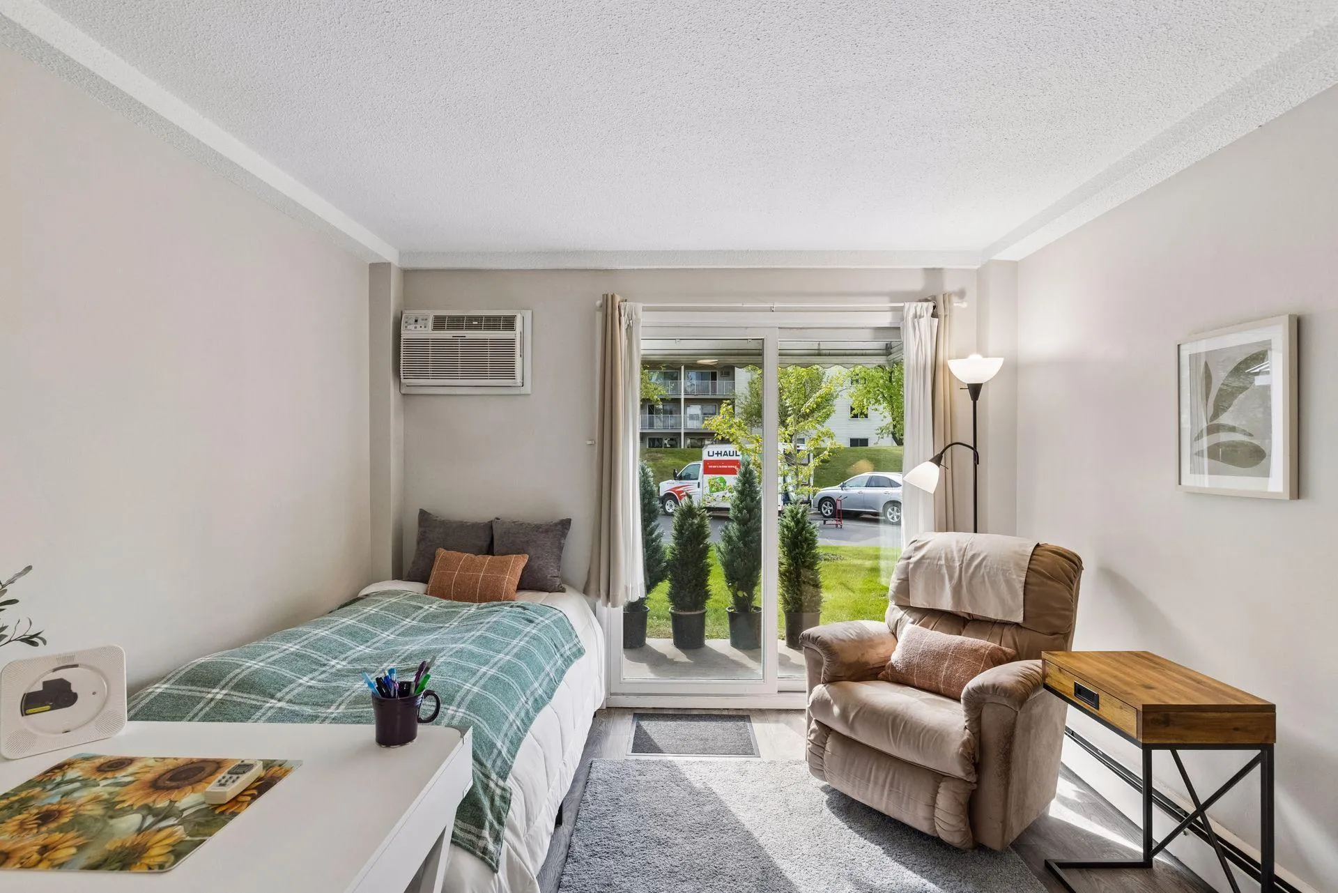 Photo 4 of 130 Demont E Avenue Unit 144