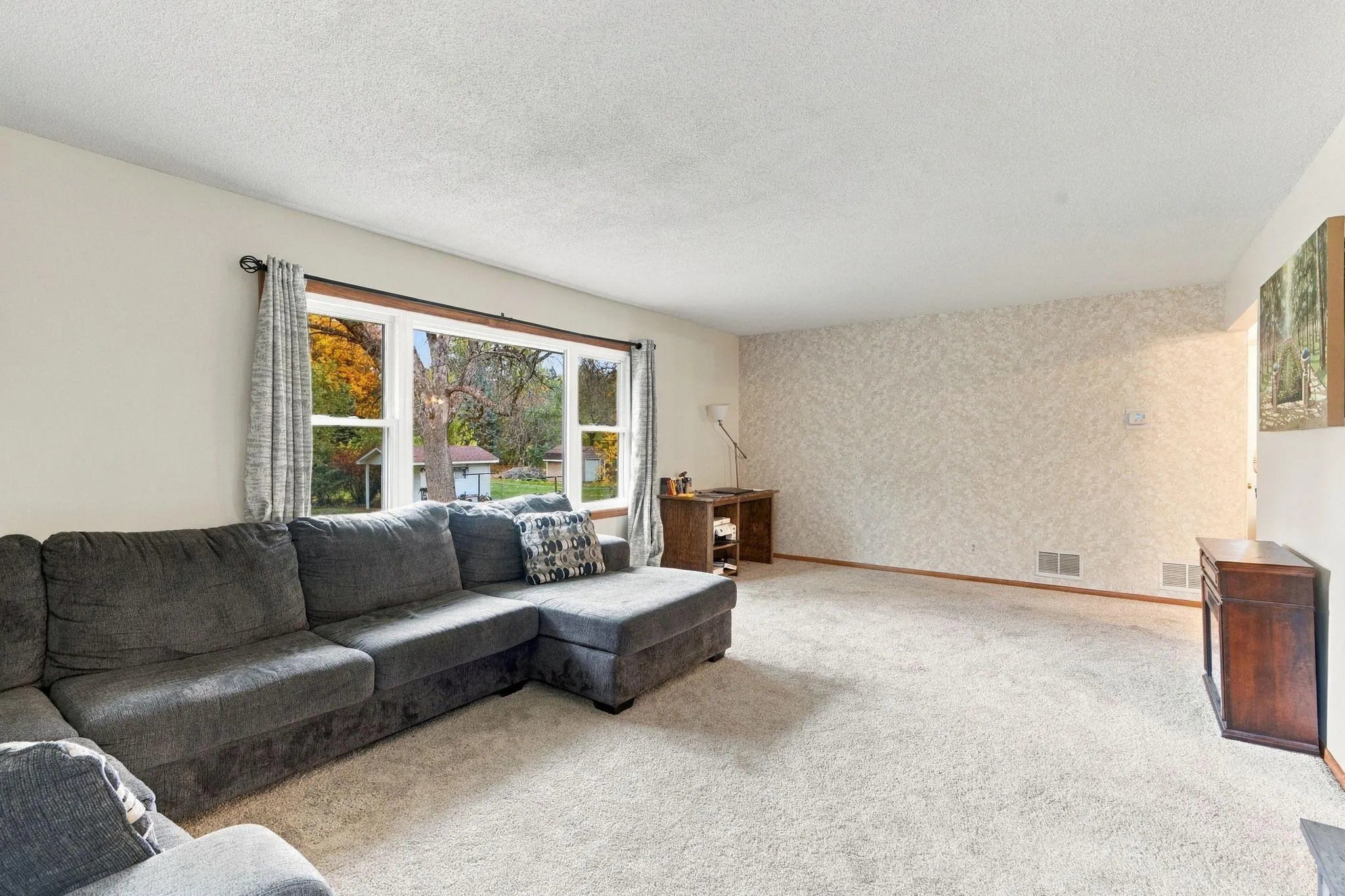 Photo 8 of 3950 7th Avenue