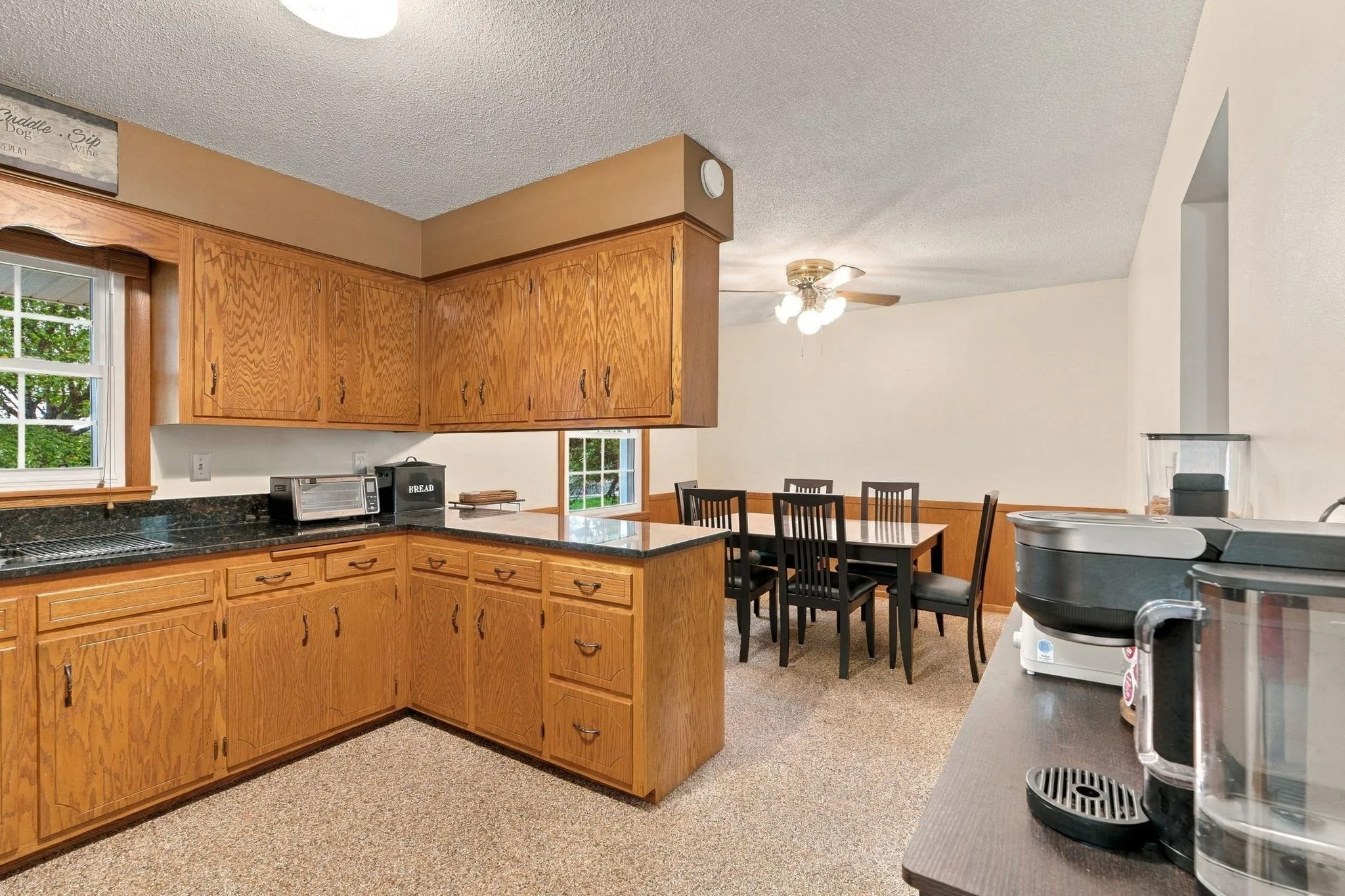 Photo 4 of 3950 7th Avenue