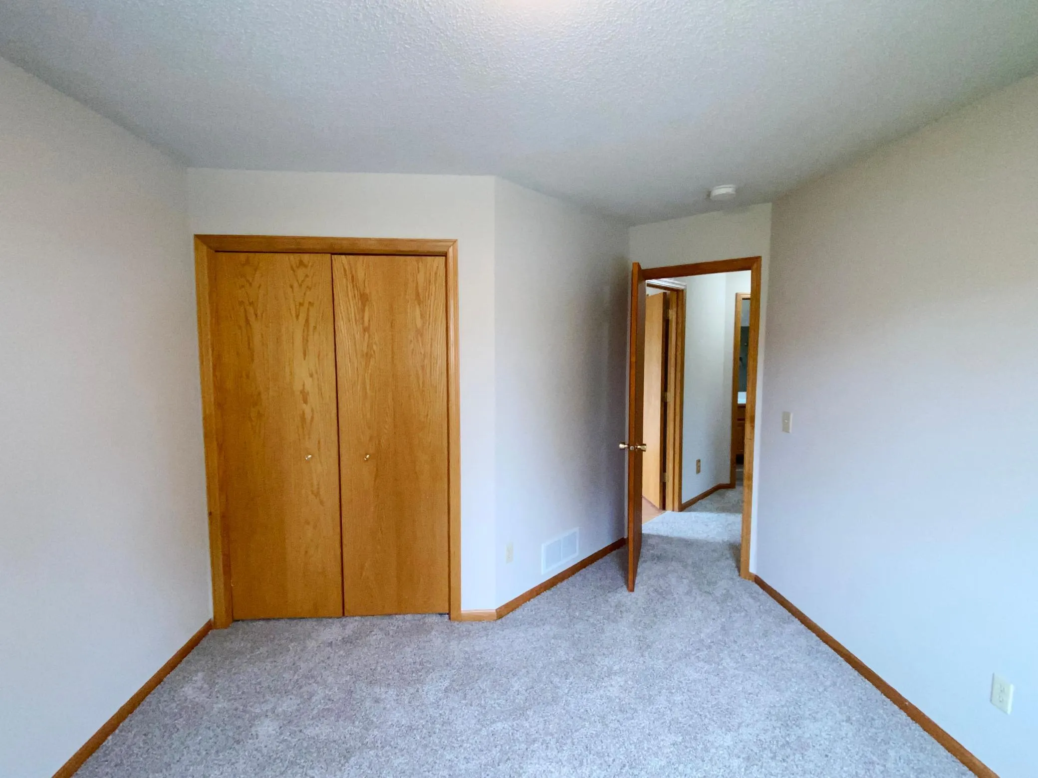 Photo 23 of 13434 Oakwood Drive