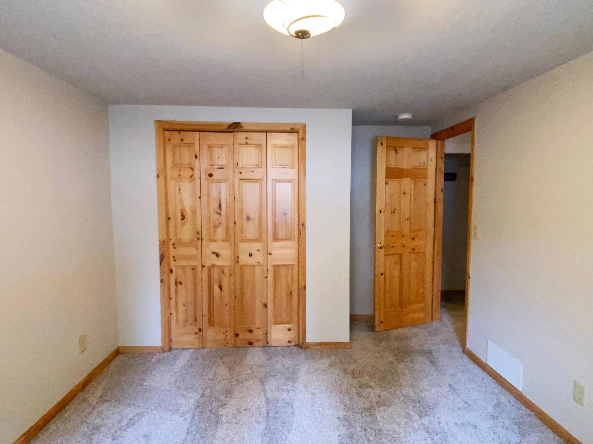 Photo 31 of 13434 Oakwood Drive