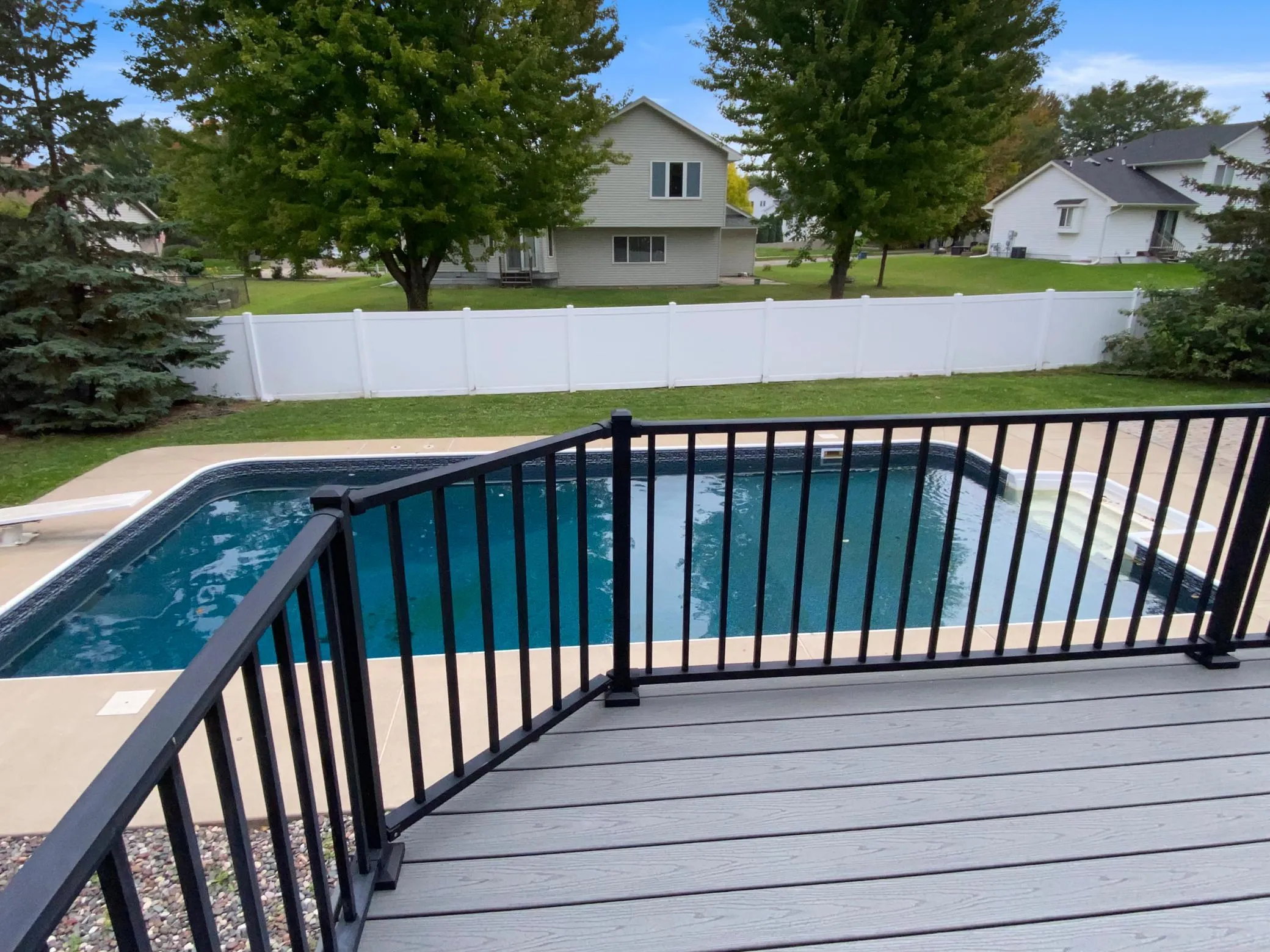 Photo 5 of 13434 Oakwood Drive