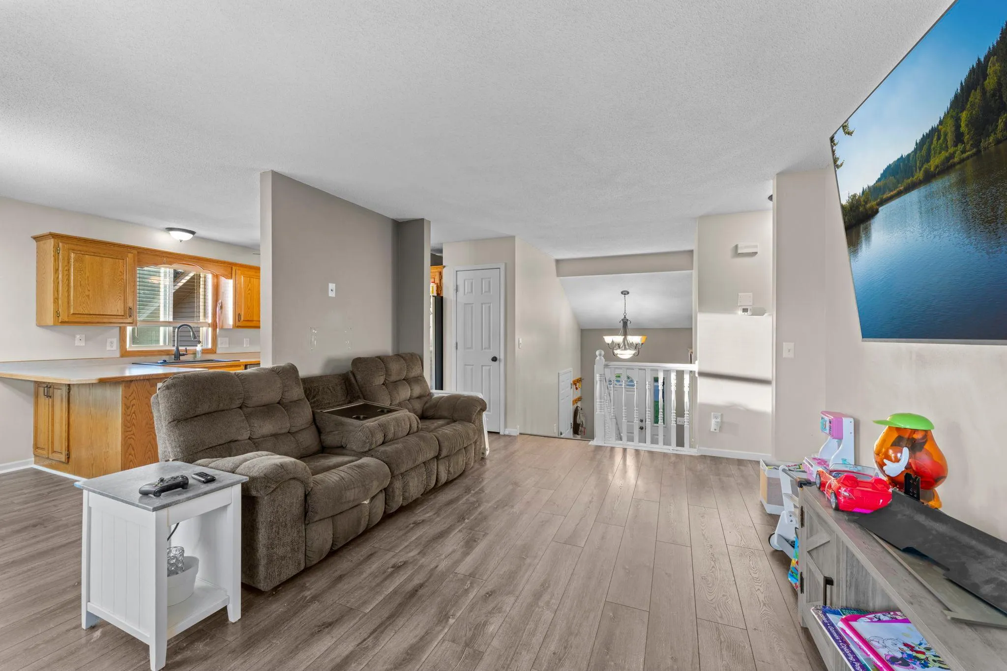 Photo 3 of 38465 Coventry Drive