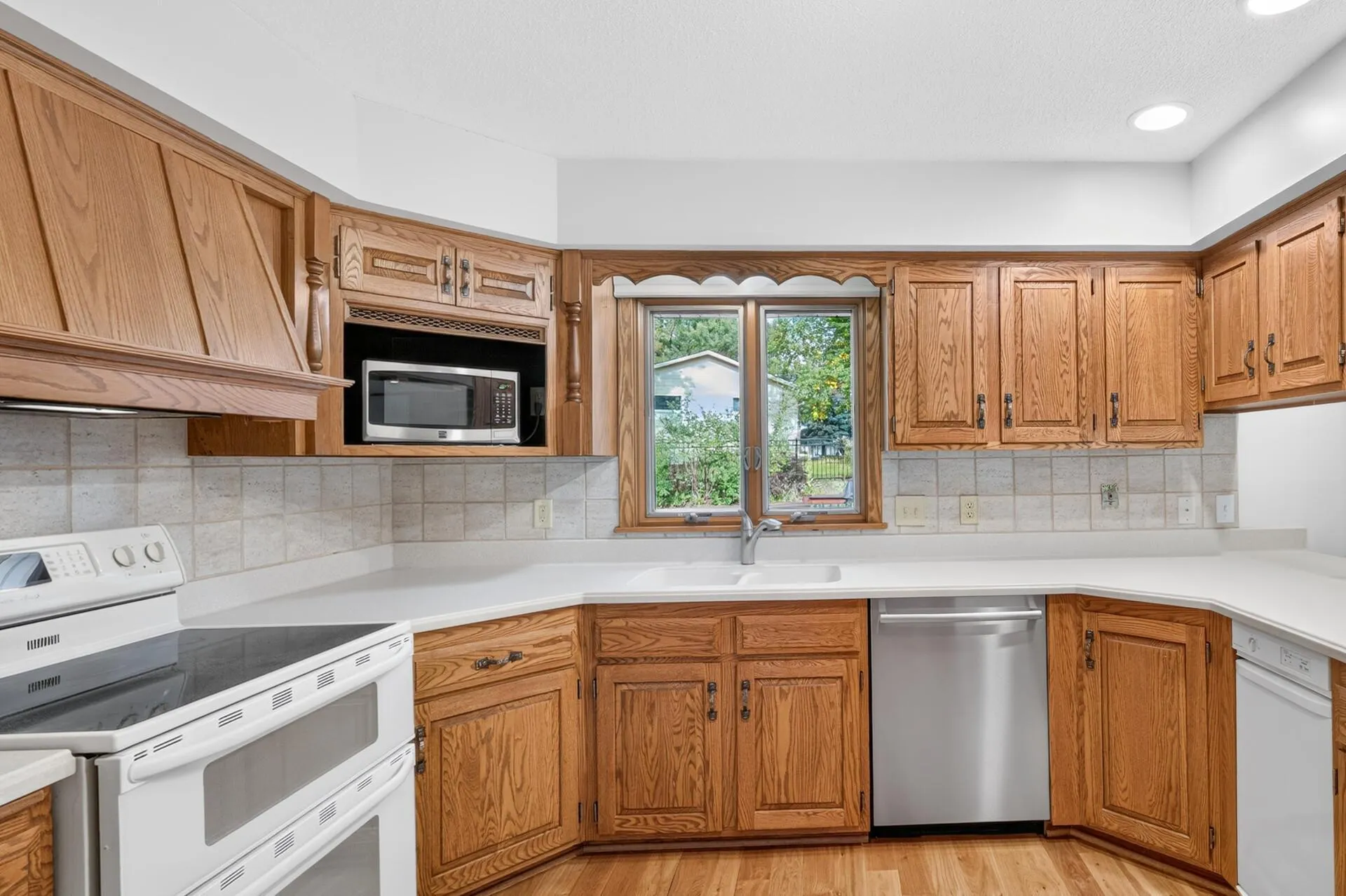 Photo 17 of 12760 Roberts Drive