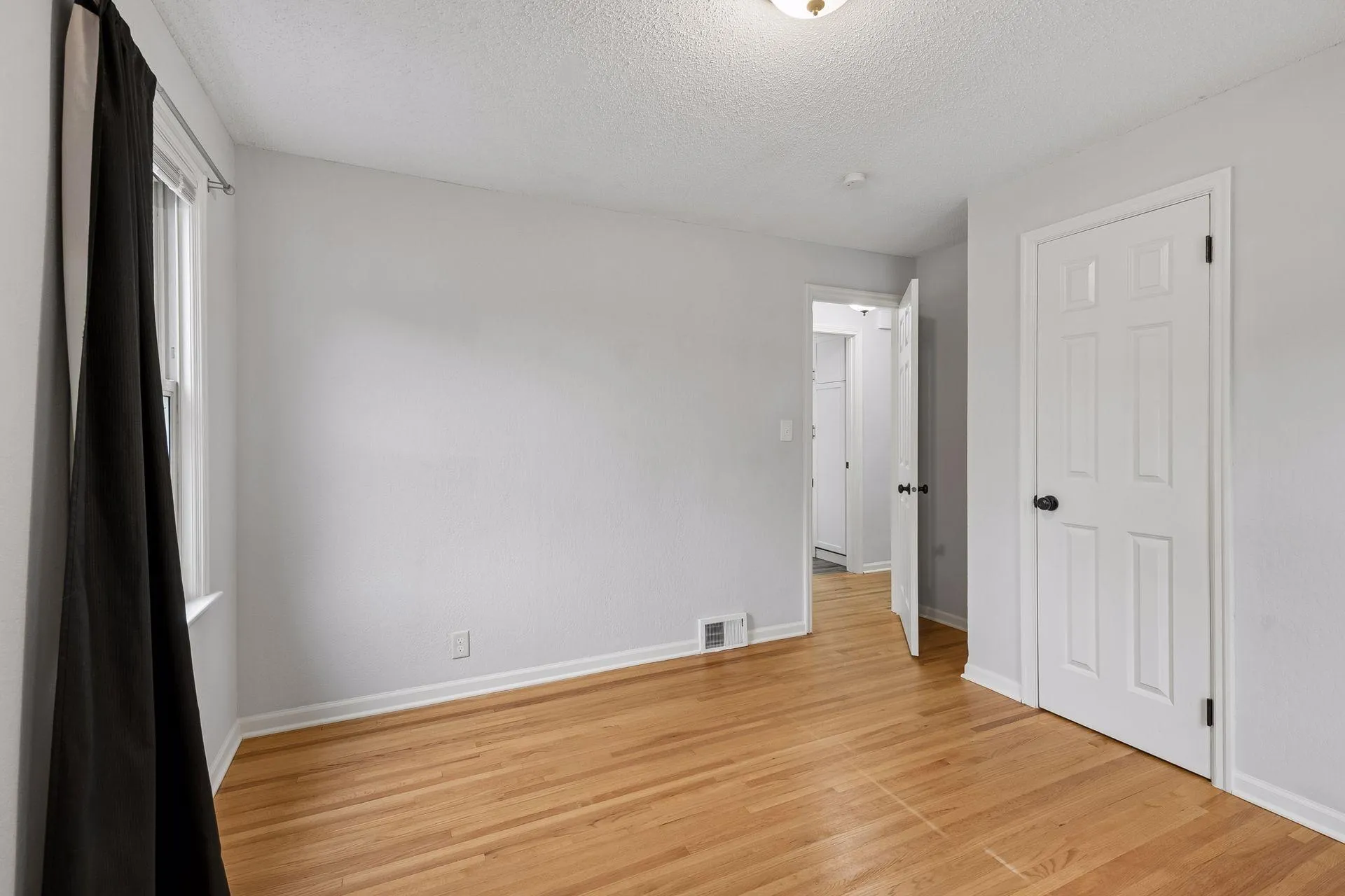 Photo 13 of 6001 Thomas S Avenue