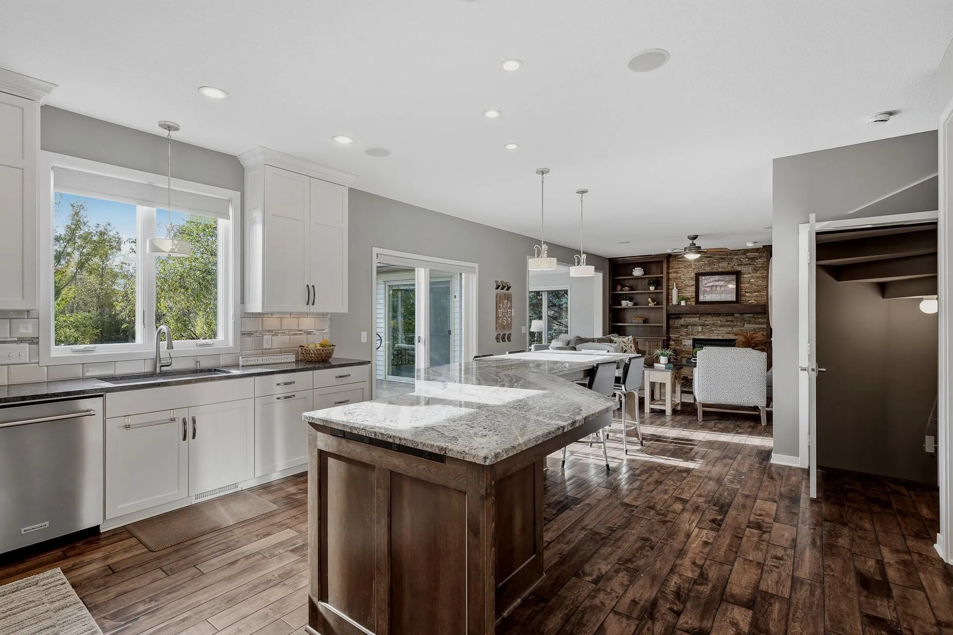 Photo 29 of 1400 Larkspur Drive
