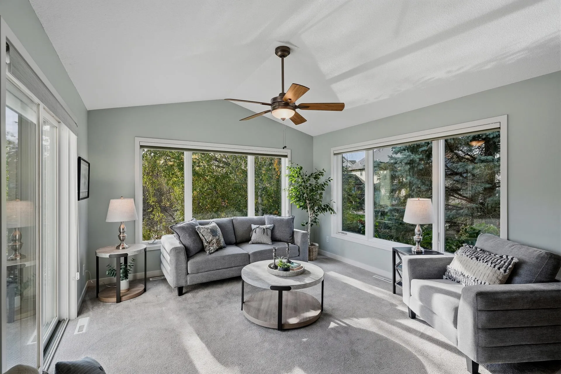 Photo 40 of 1400 Larkspur Drive