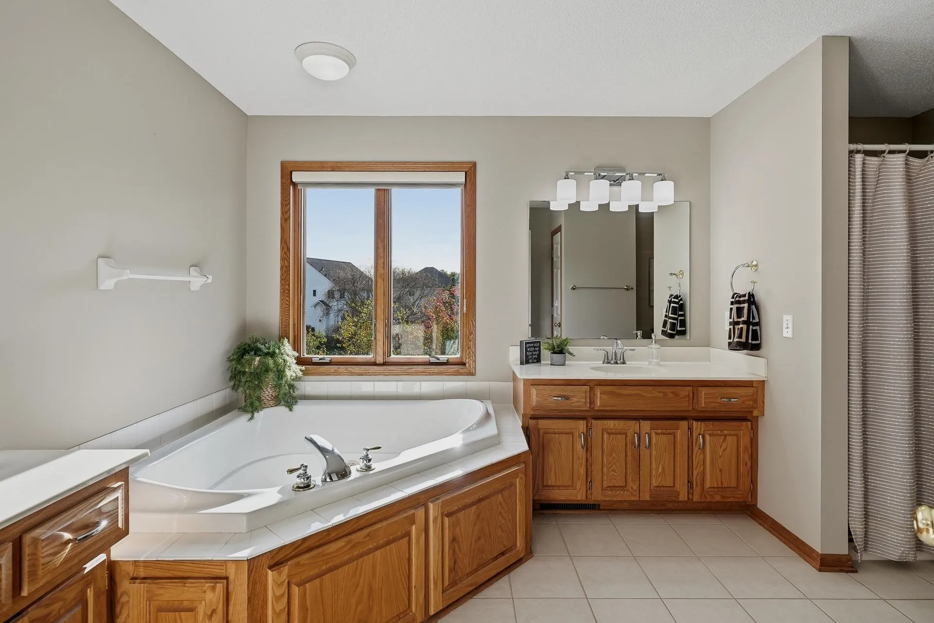Photo 47 of 1400 Larkspur Drive