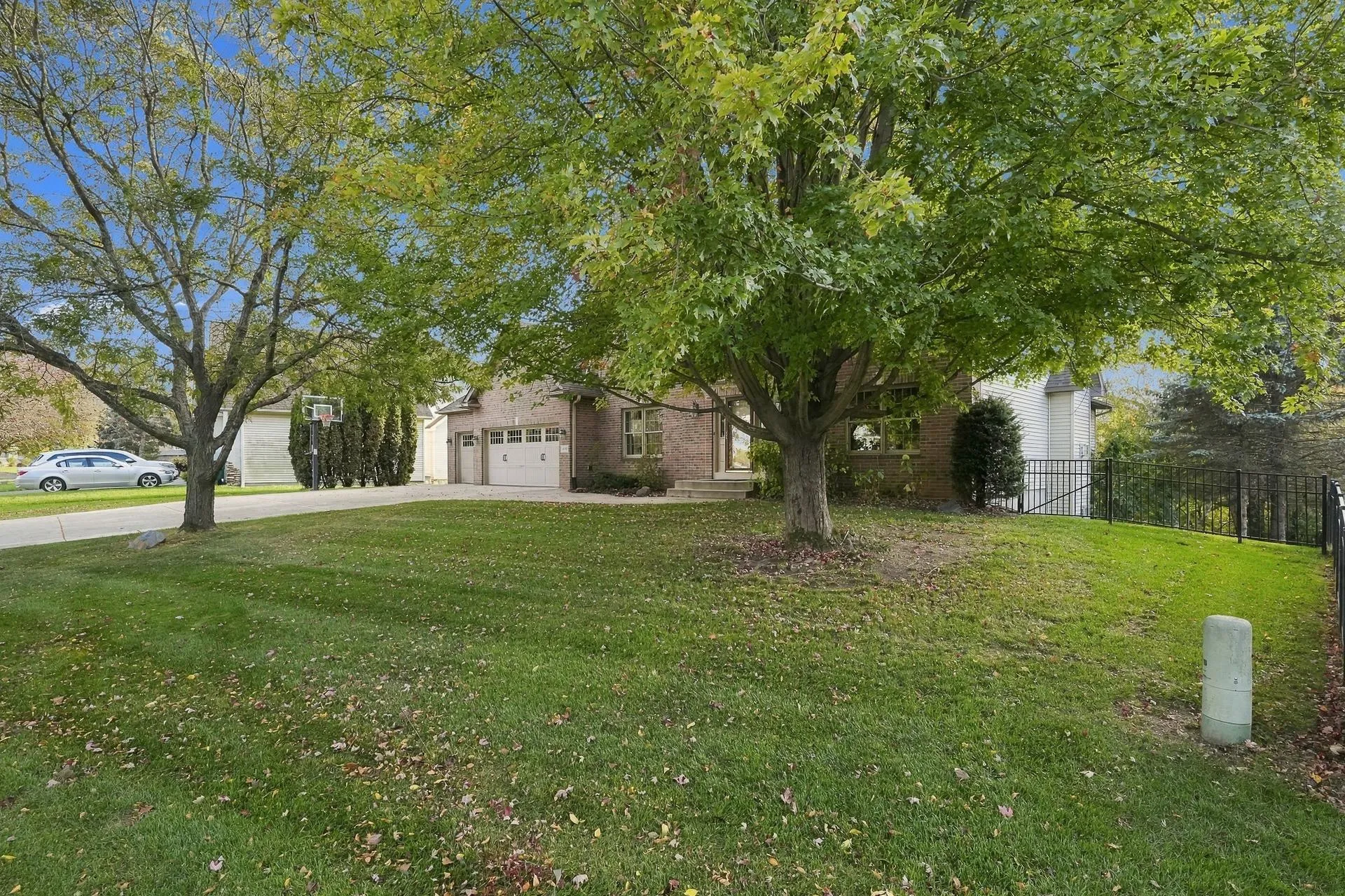 Photo 6 of 1400 Larkspur Drive