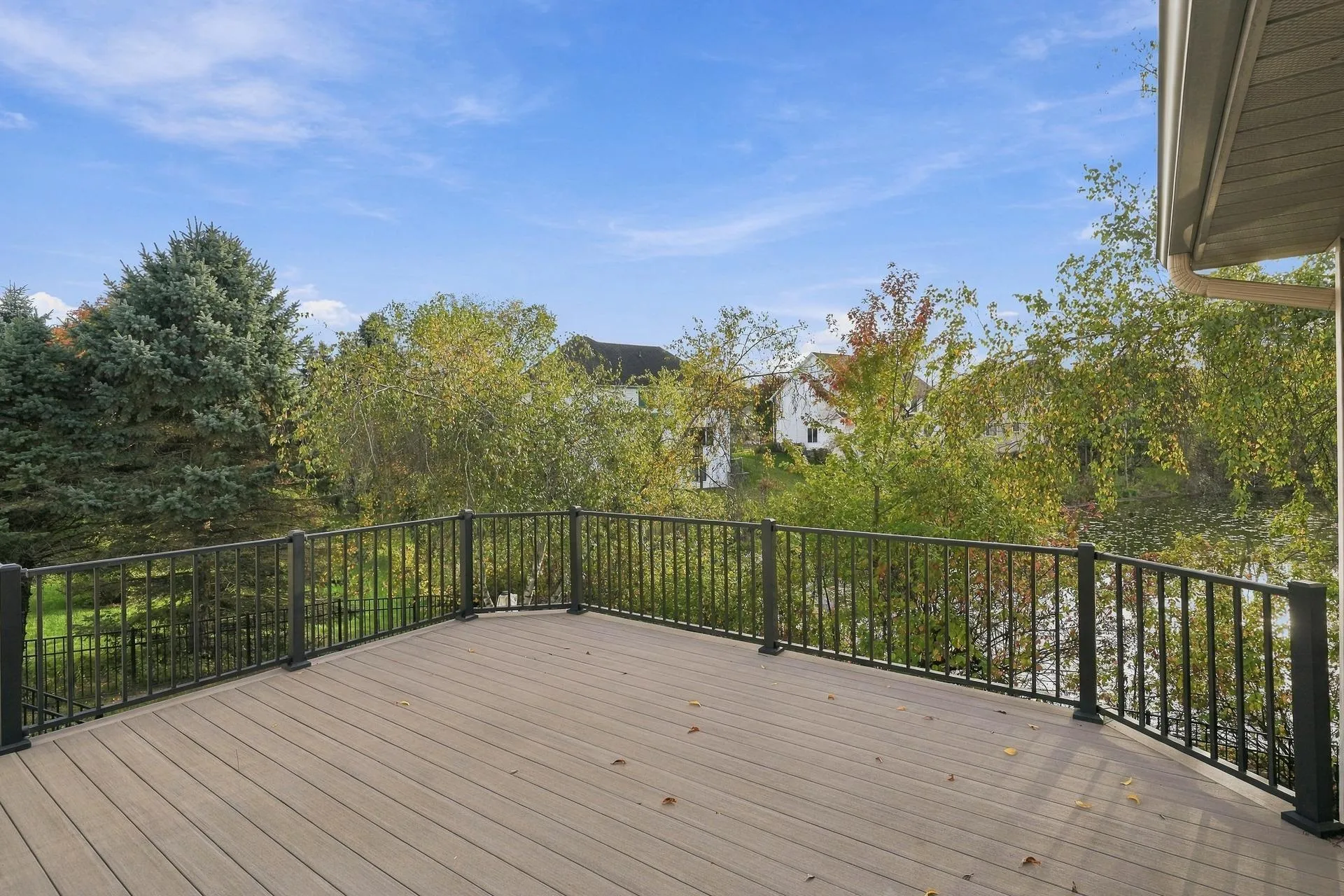 Photo 16 of 1400 Larkspur Drive