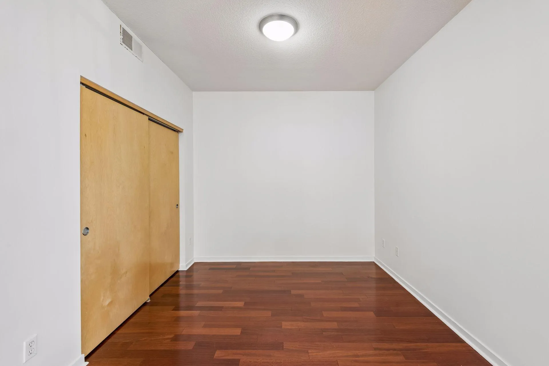 Photo 15 of 2900 11th S Avenue Unit 113