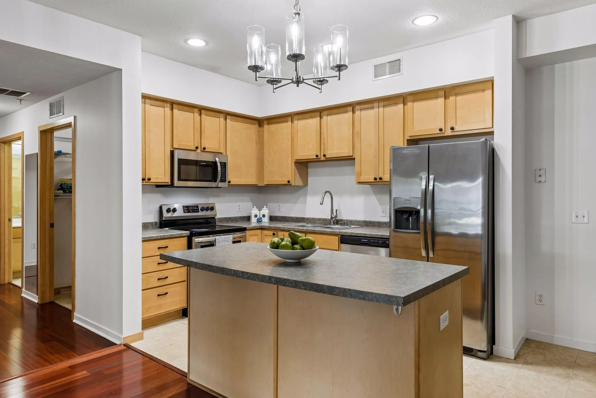 Photo 11 of 2900 11th S Avenue Unit 113