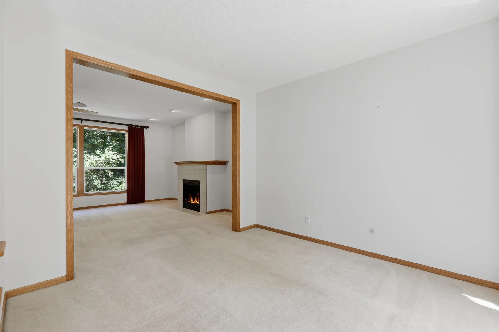 Photo 6 of 9142 Woodland Drive