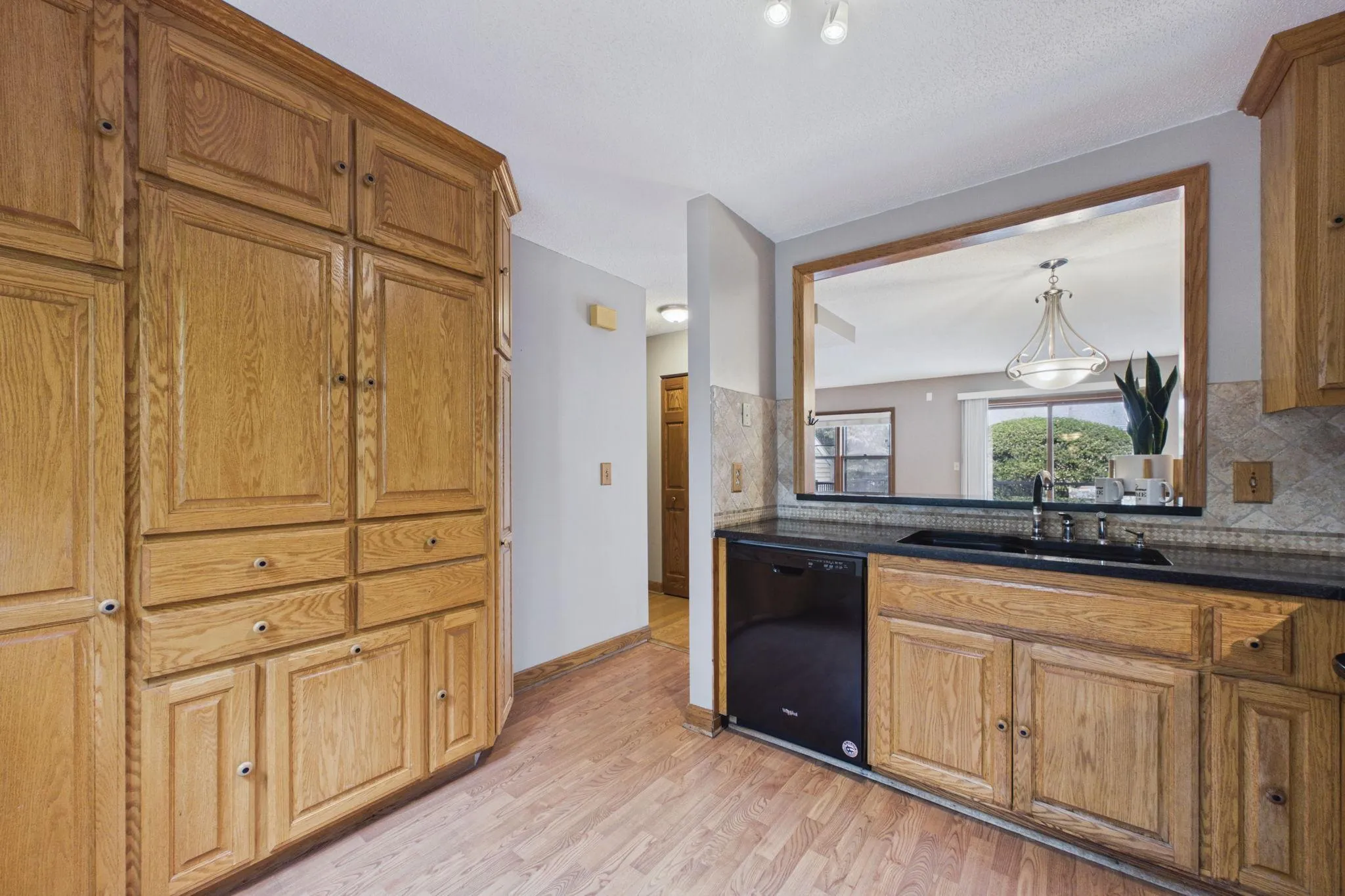 Photo 11 of 246 3rd Ne Avenue
