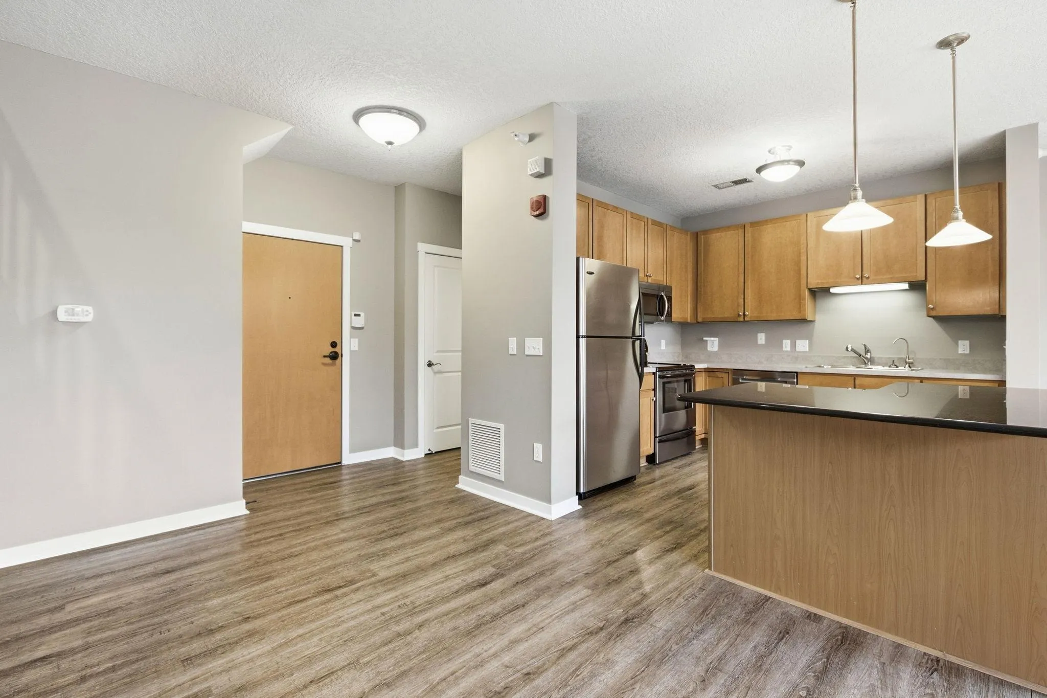 Photo 6 of 1070 Grandview Ne Court Unit 110