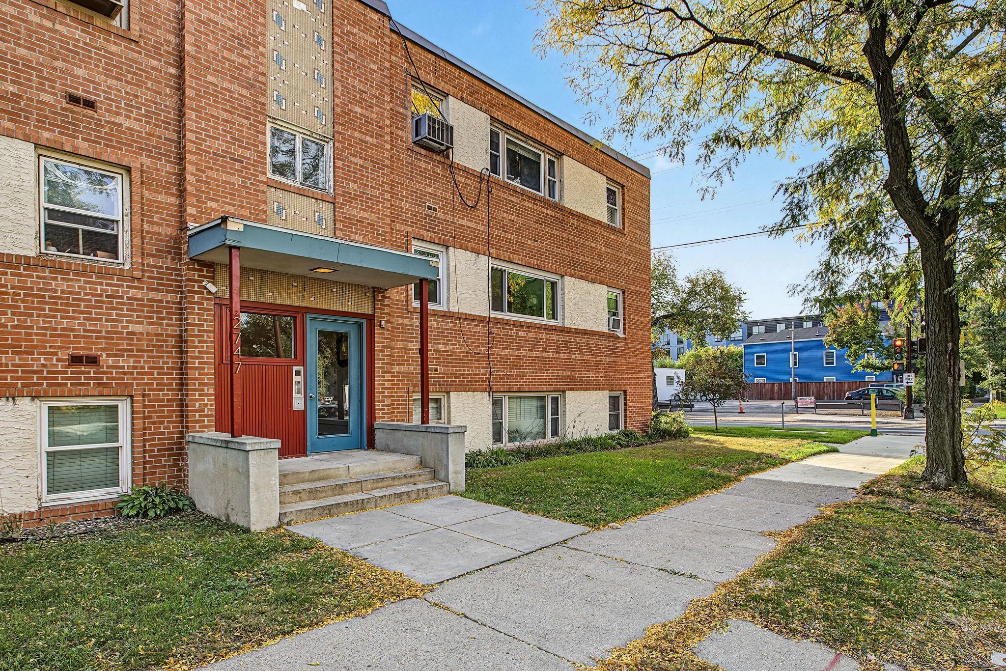 Photo 17 of 2747 Dupont S Avenue Unit 101