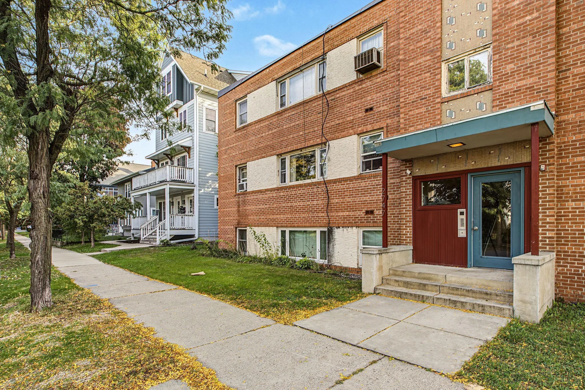 Photo 19 of 2747 Dupont S Avenue Unit 101