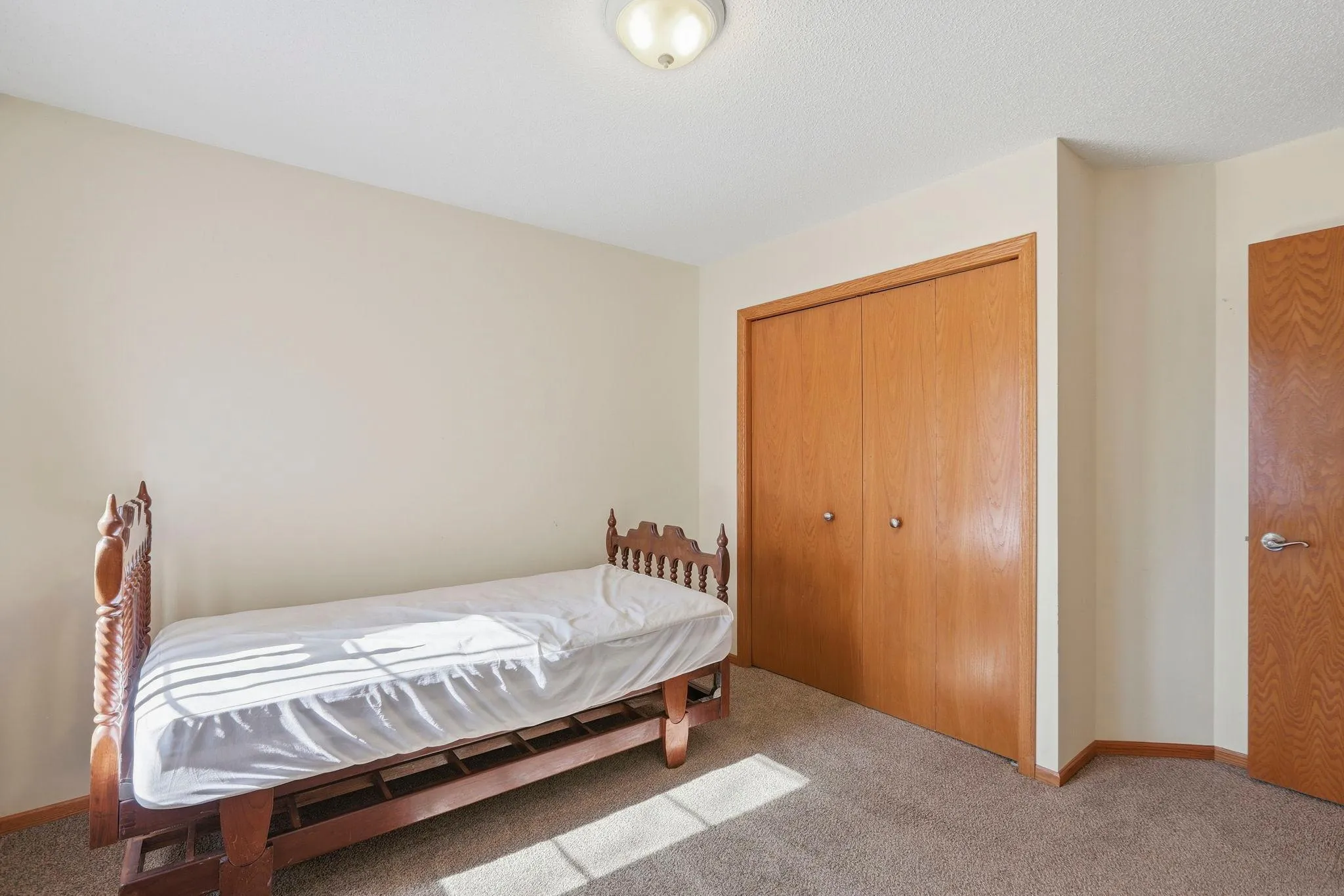 Photo 12 of 5514 Nathan N Lane Unit 4