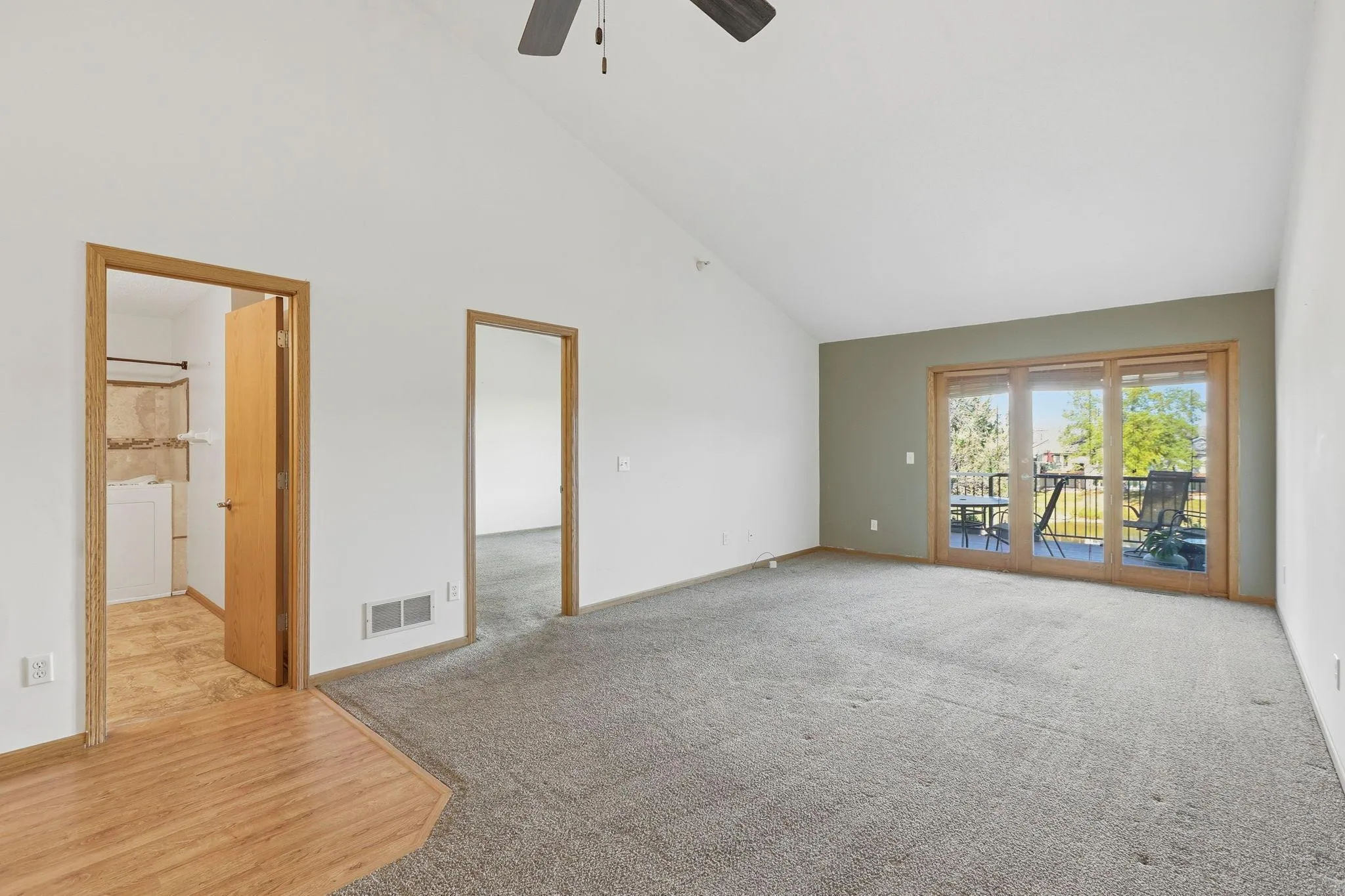 Photo 5 of 5514 Nathan N Lane Unit 4