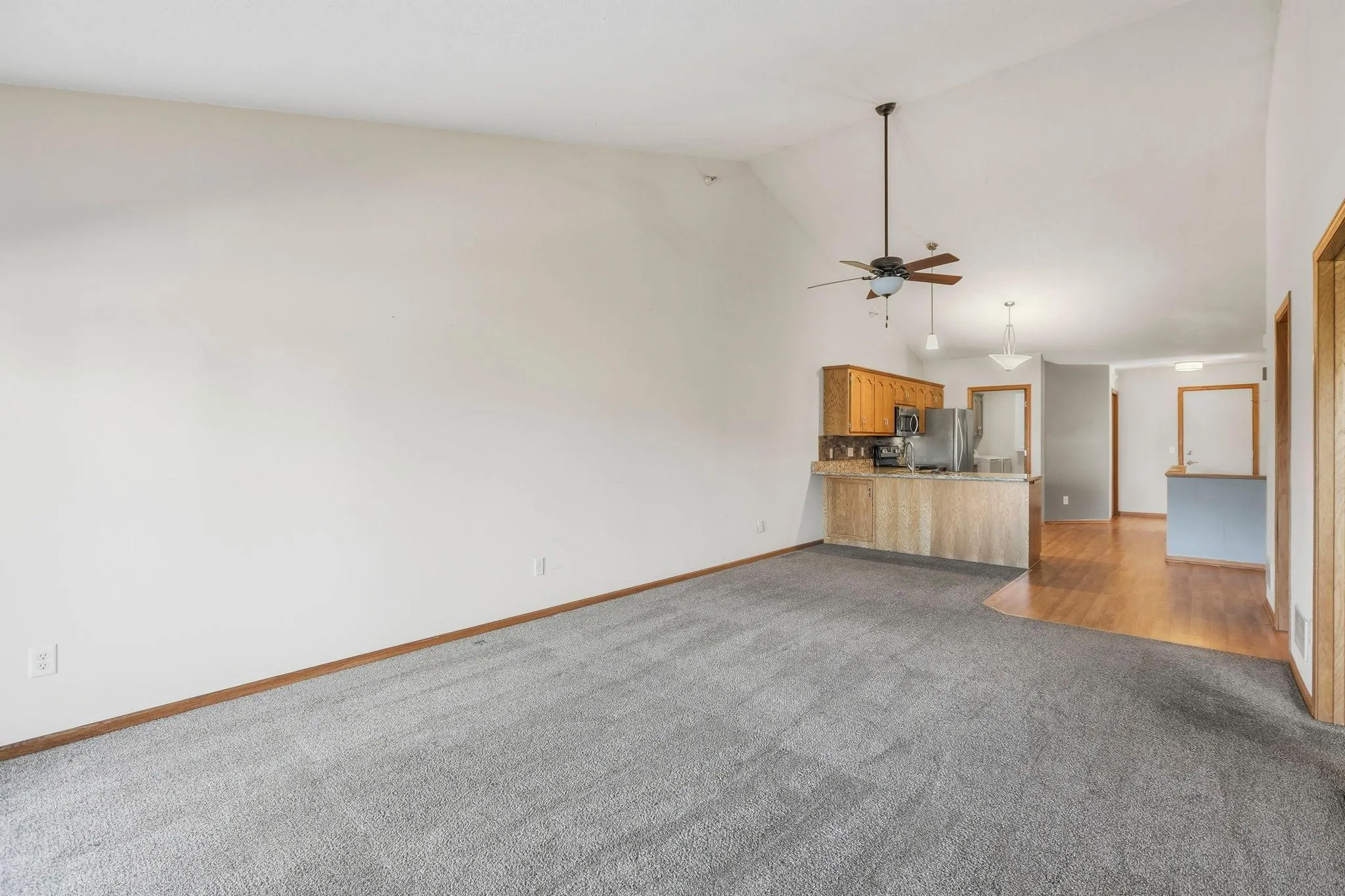 Photo 6 of 5514 Nathan N Lane Unit 4