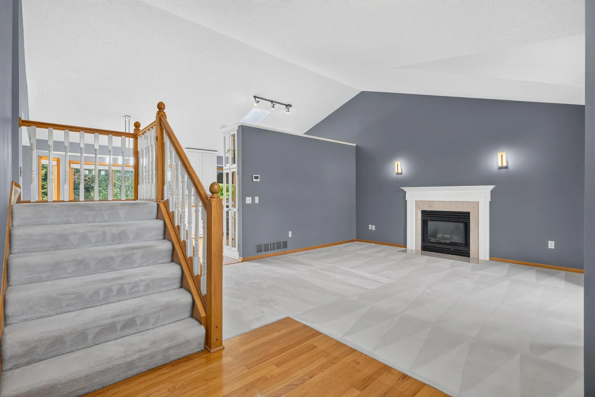 Photo 14 of 6585 Promontory Drive