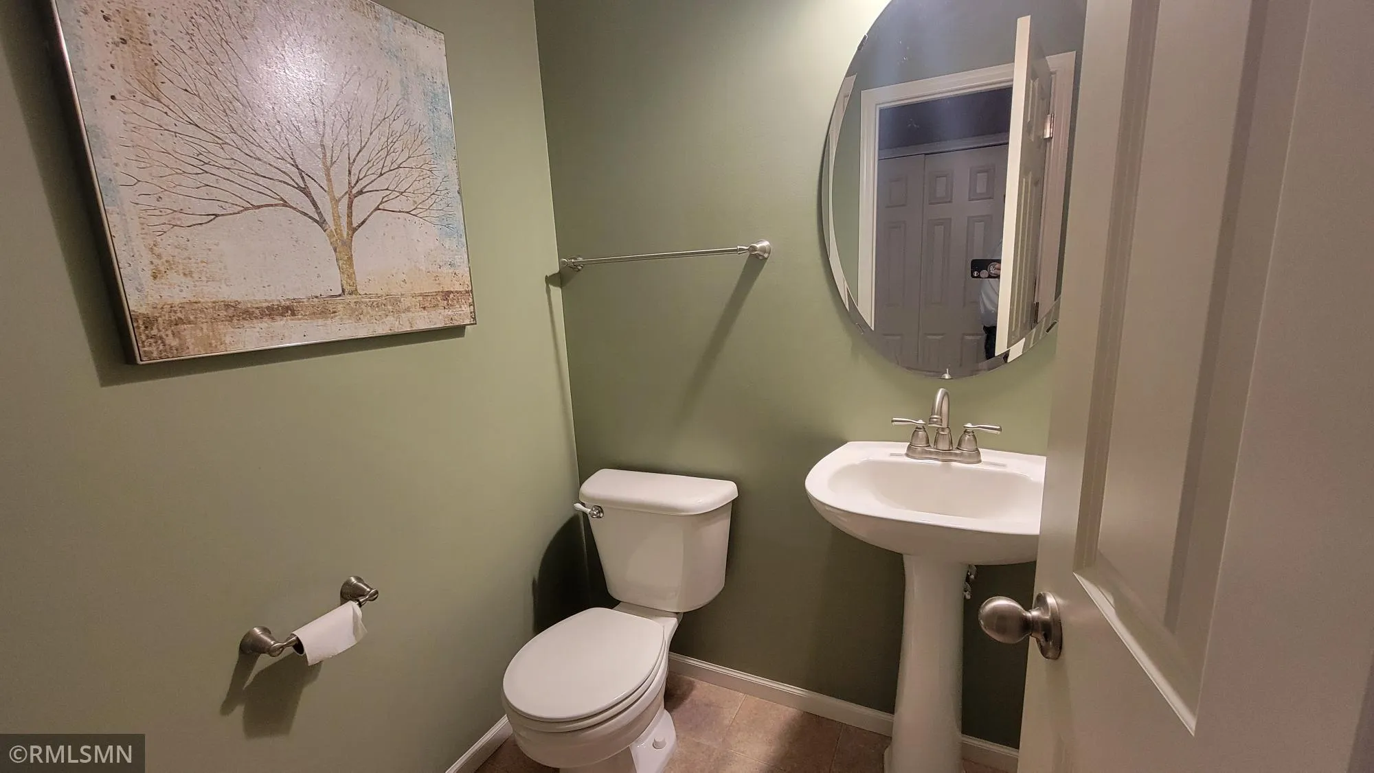 Photo 13 of 1355 White Oak Drive