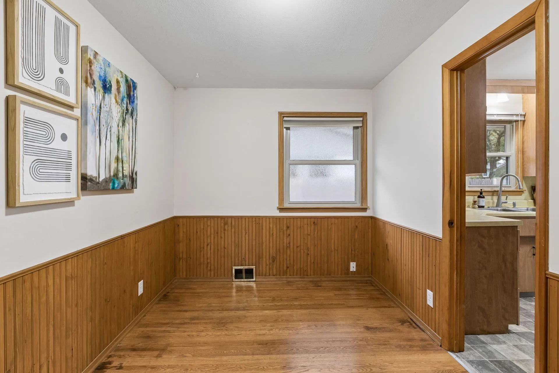 Photo 9 of 5210 52nd N Avenue