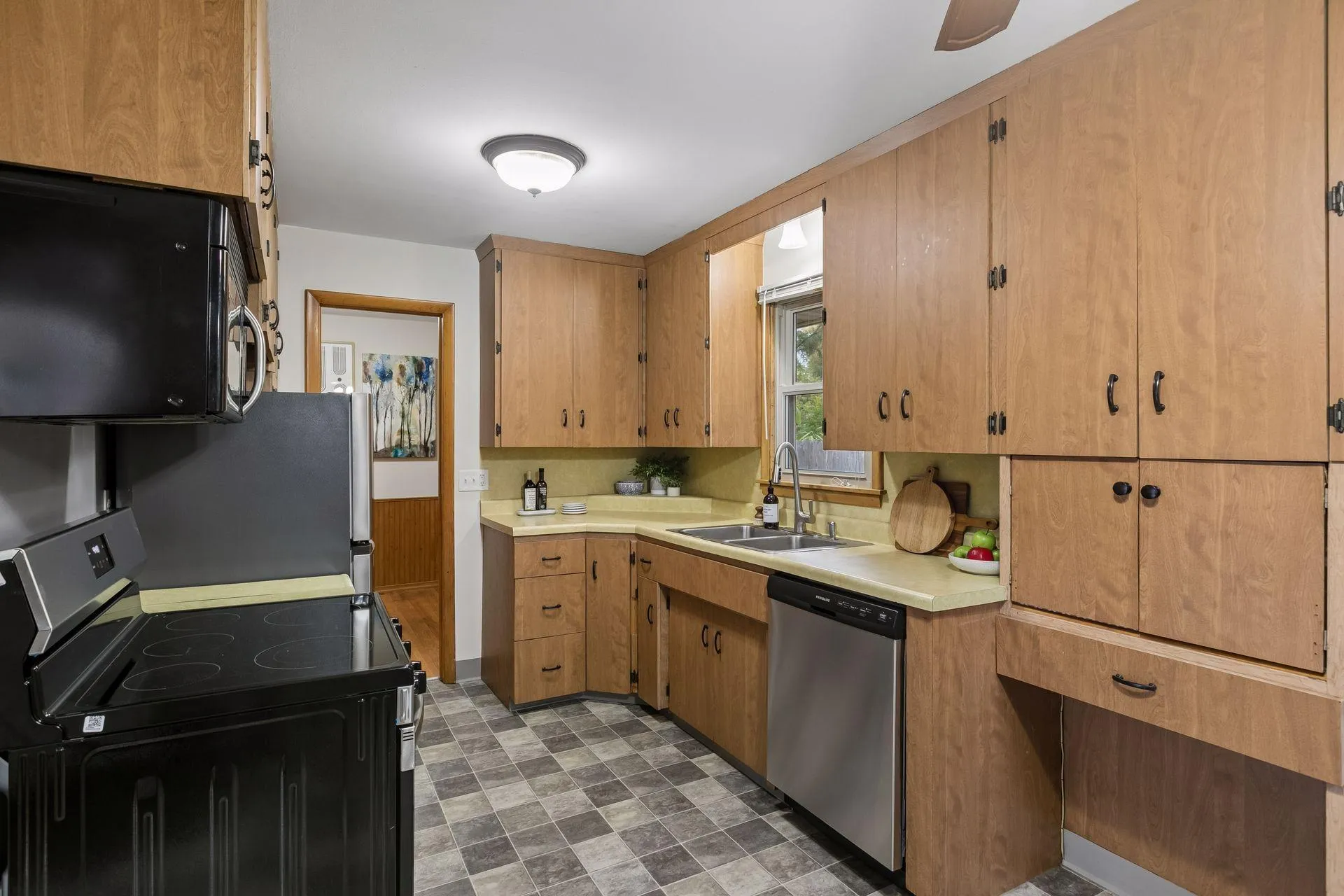 Photo 5 of 5210 52nd N Avenue