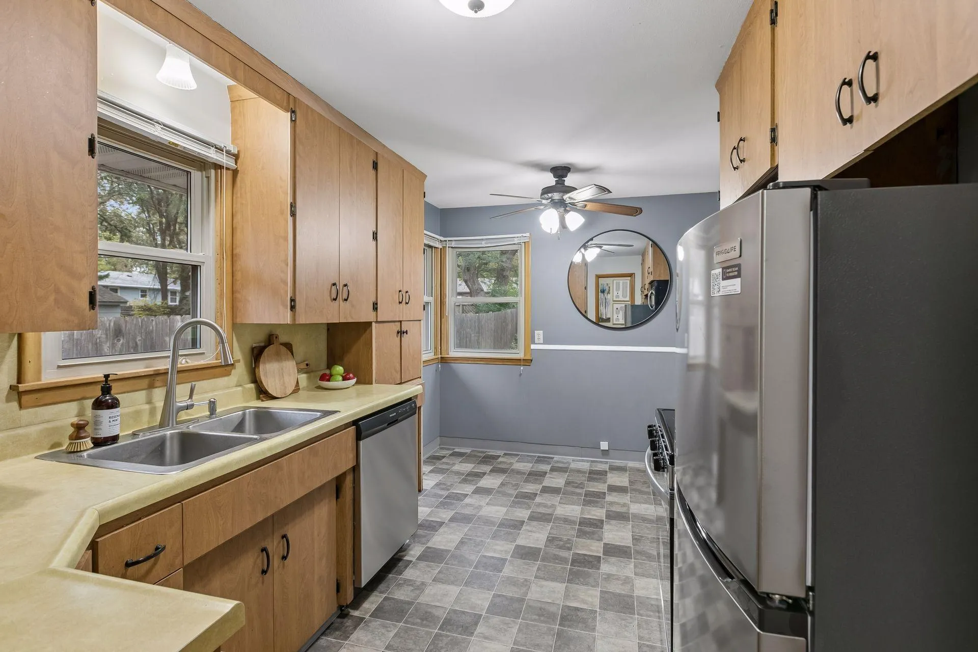 Photo 4 of 5210 52nd N Avenue