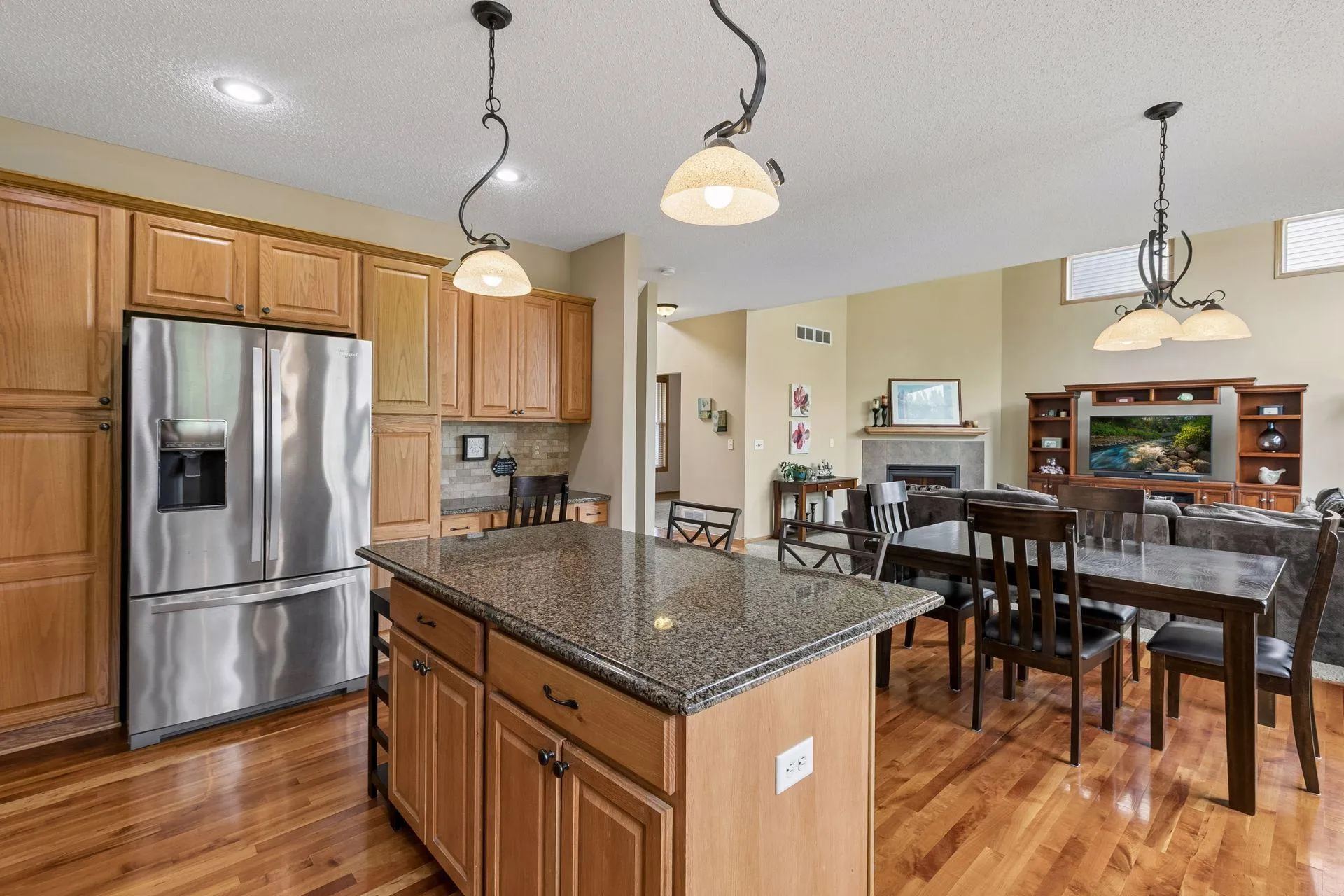 Photo 23 of 18618 Dunbury Avenue