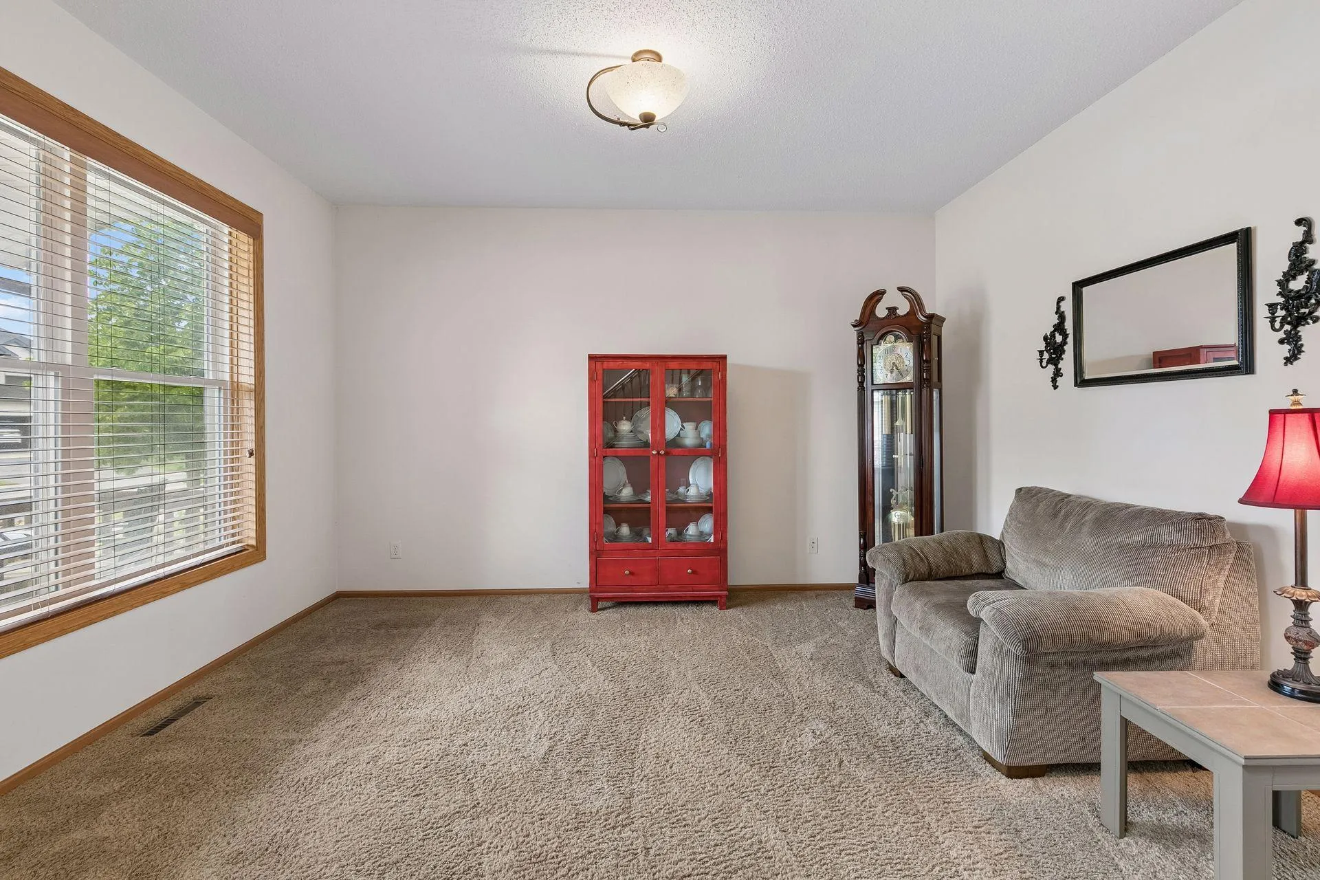 Photo 7 of 18618 Dunbury Avenue