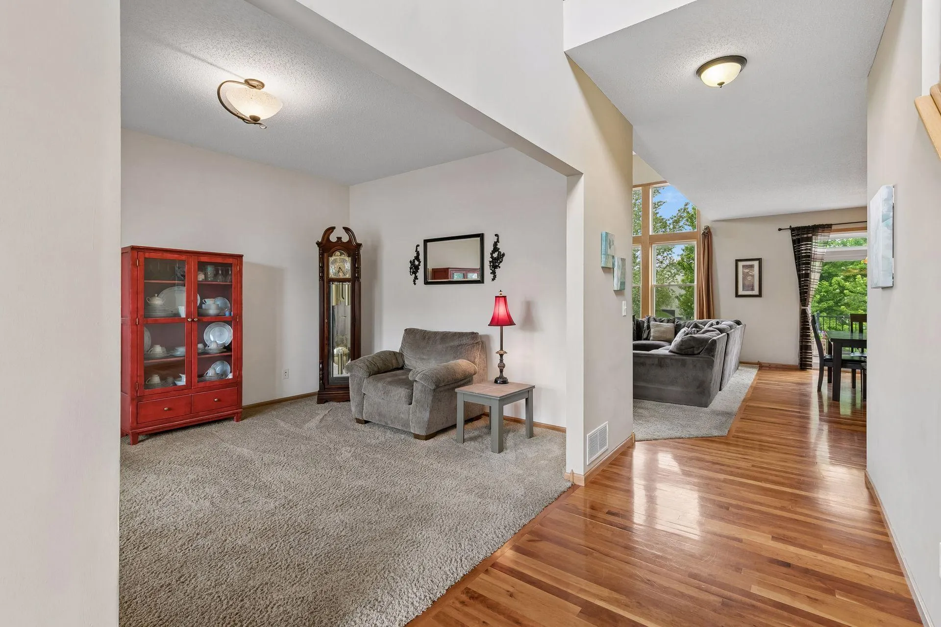 Photo 6 of 18618 Dunbury Avenue