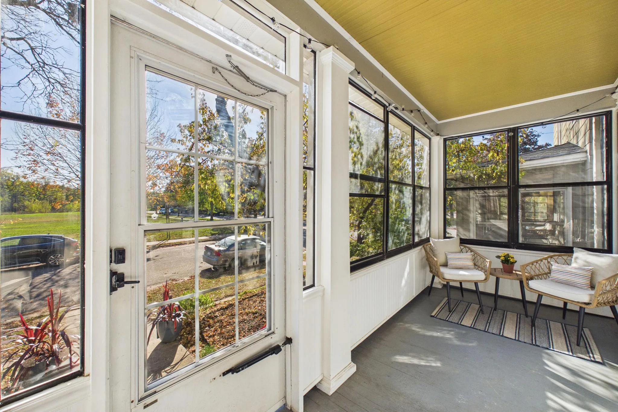 Photo 2 of 725 Tuscarora Avenue