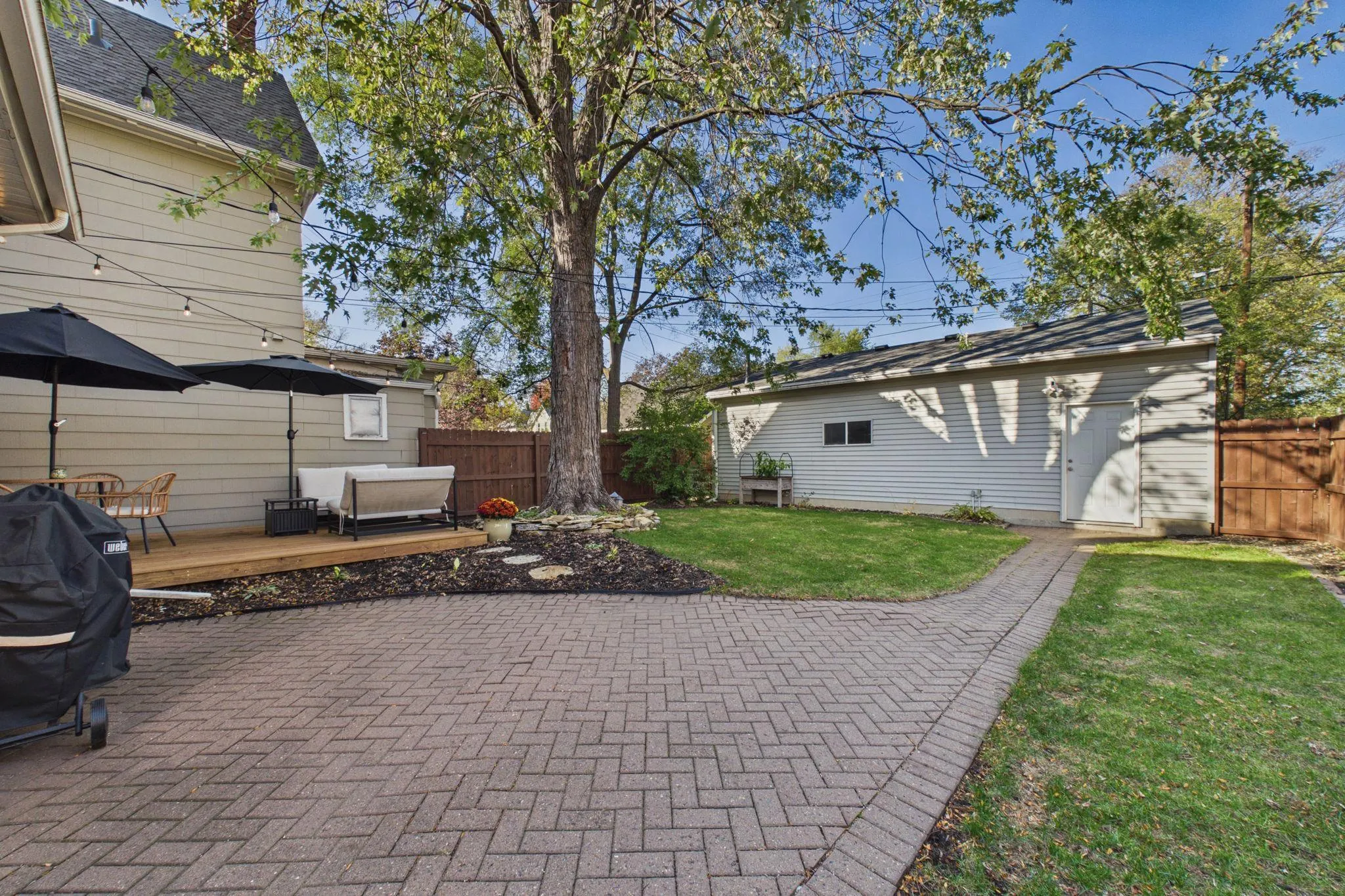 Photo 22 of 725 Tuscarora Avenue