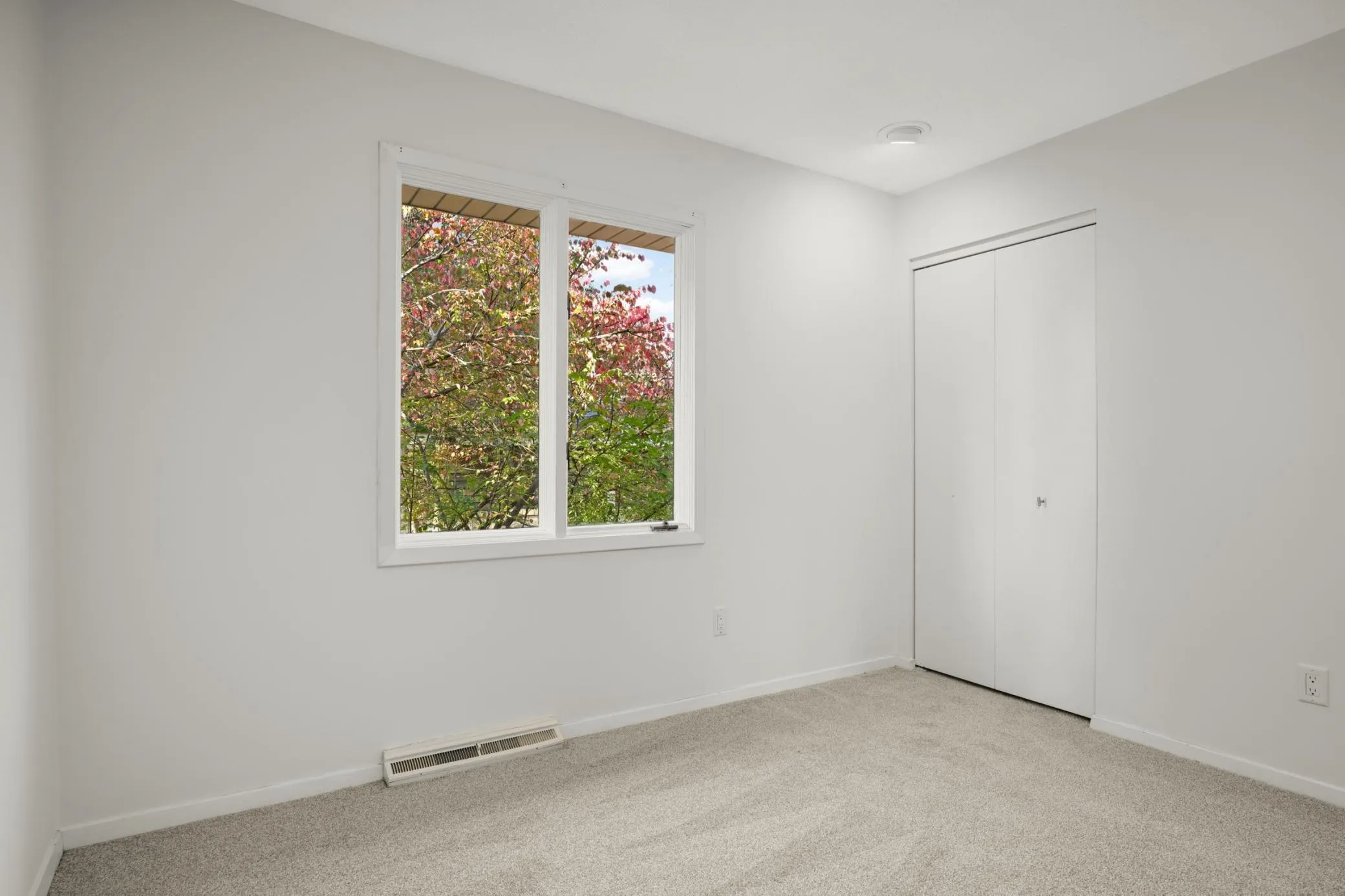 Photo 33 of 14315 Wedgeway Court