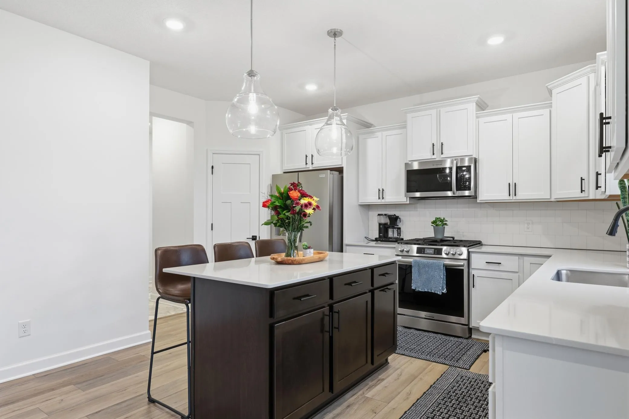 Photo 19 of 5065 87th Ne Street