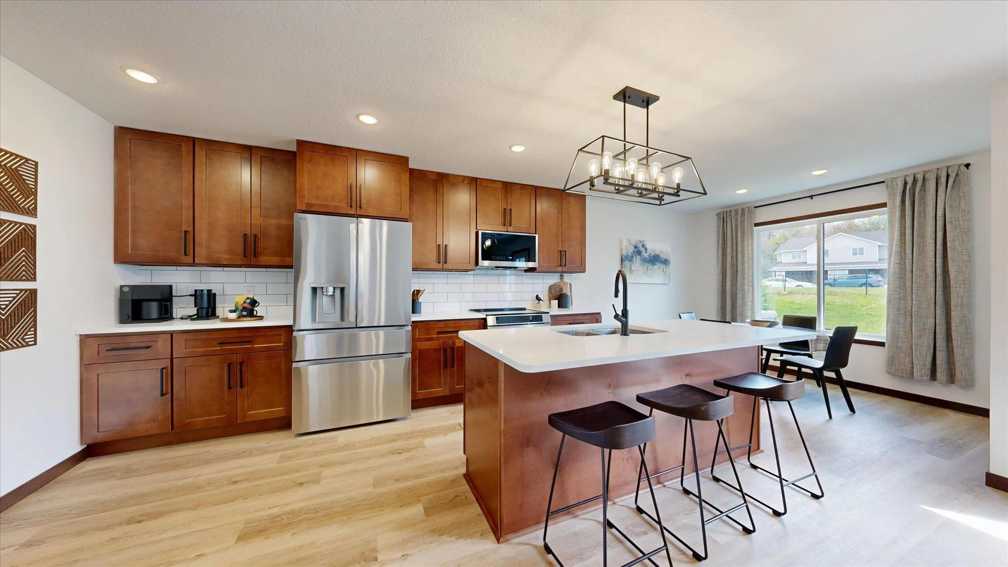 Photo 2 of 18036 Walnut Circle