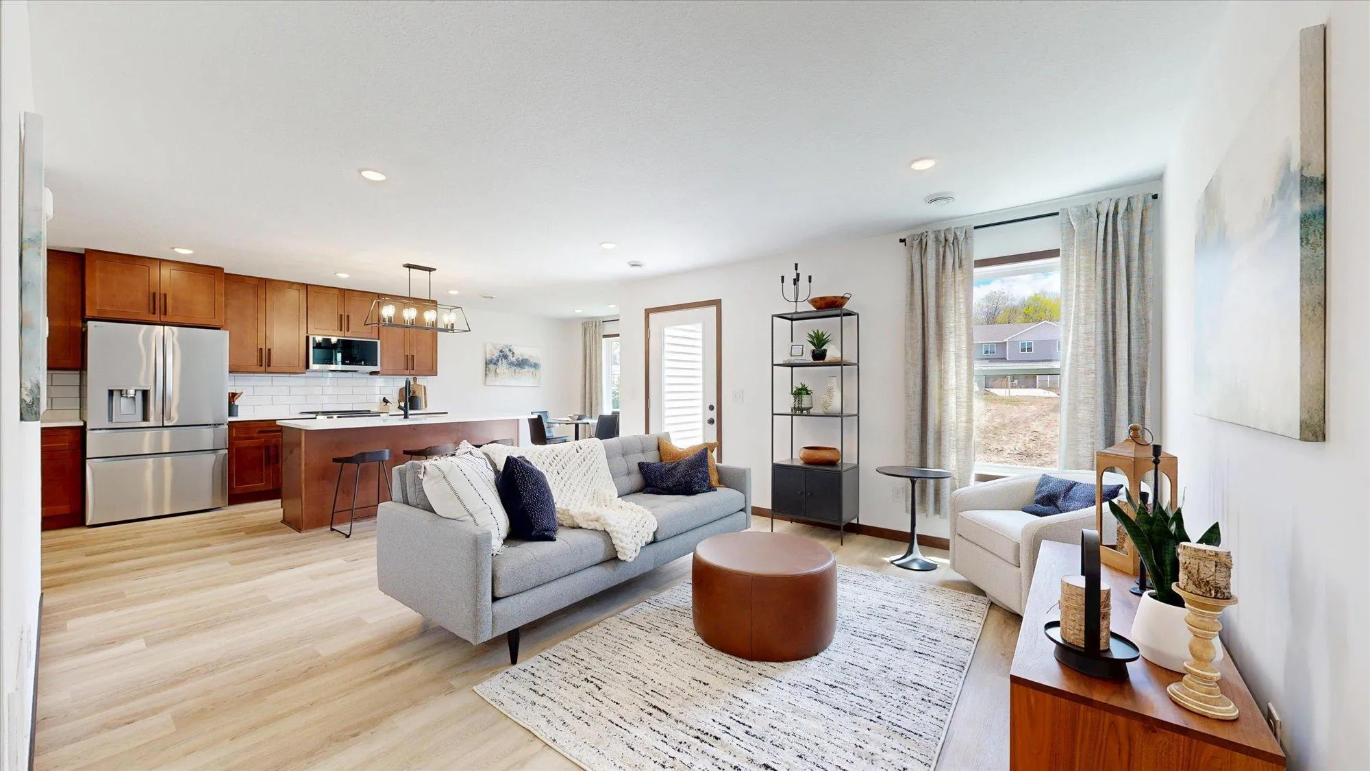 Photo 3 of 18036 Walnut Circle