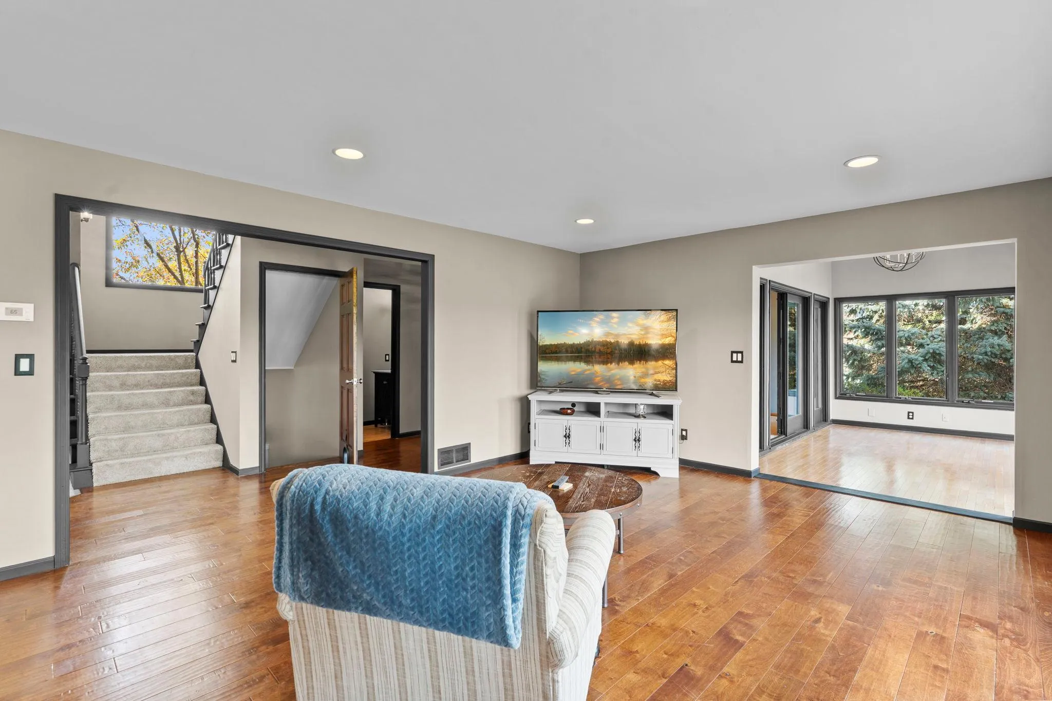 Photo 10 of 9490 Wedgewood Drive