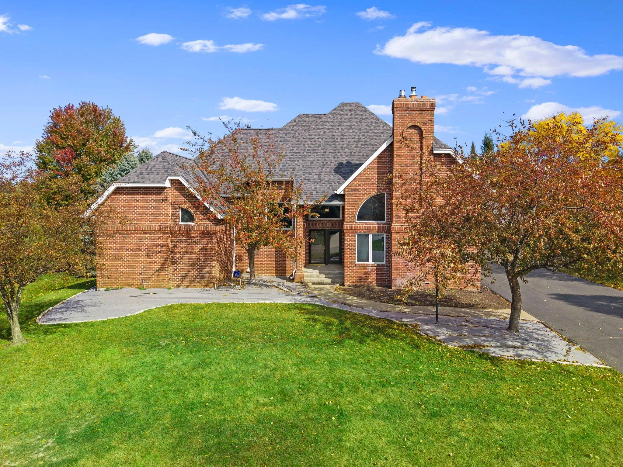 Photo 2 of 9490 Wedgewood Drive